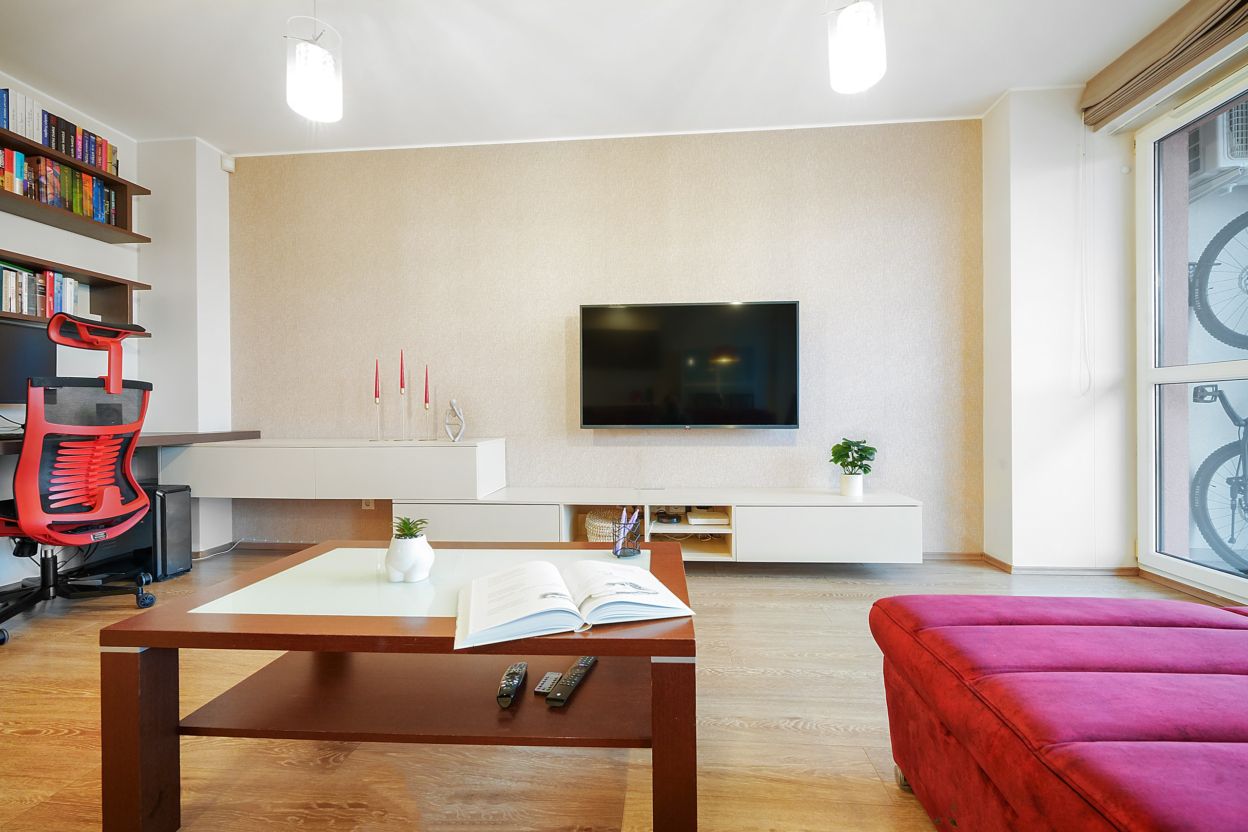 Bajorų kelias 1. Elina Sapiega fotografė Vilniuje