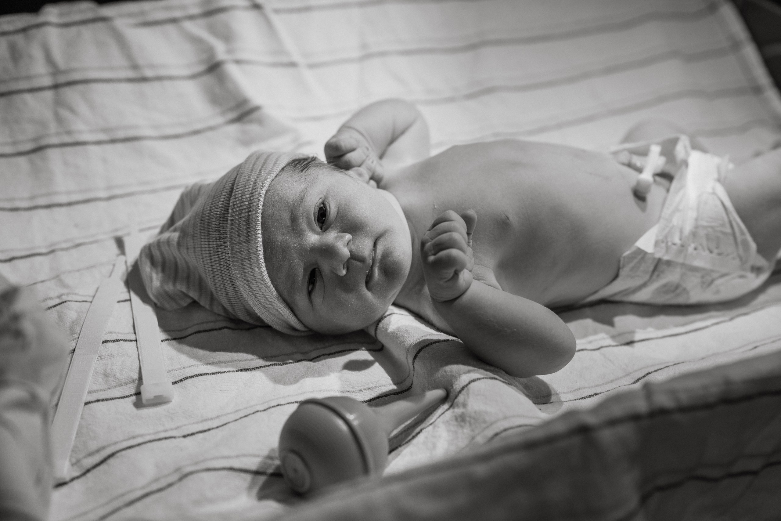 Hospital Birth Photography. Alisa Tant — Family and newborn photographer Bucks County, Montgomery county, Philadelphia, NJ