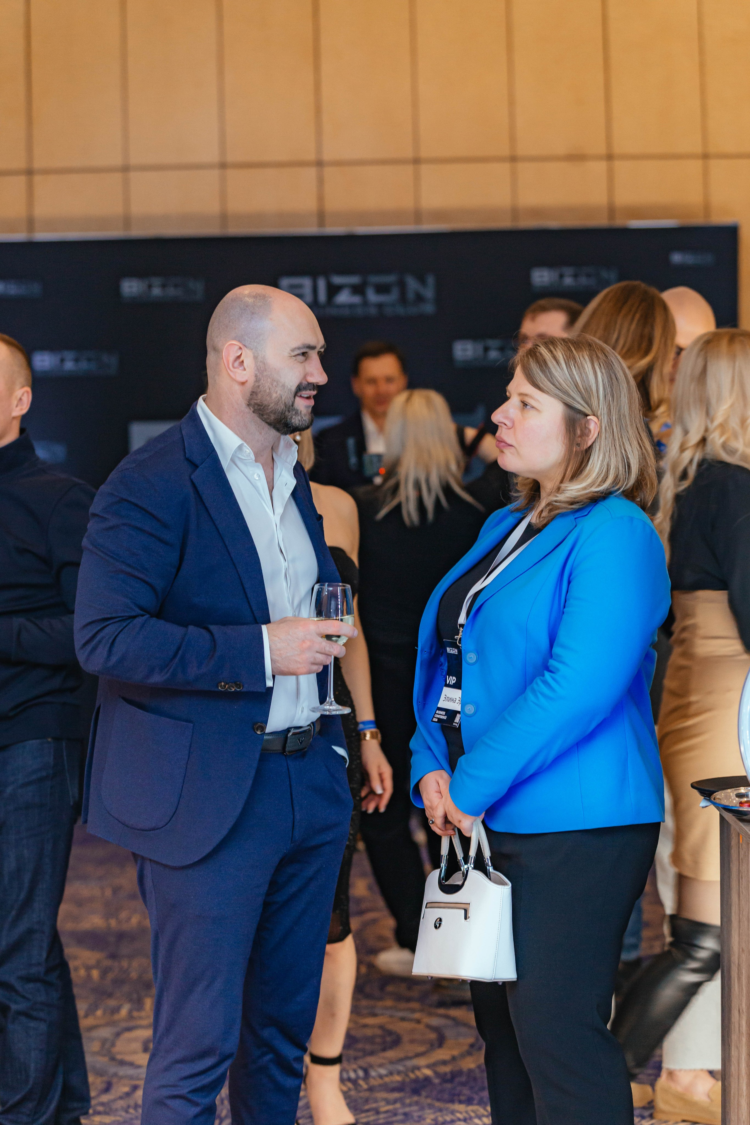 Club Bizon. Portrait family photographer in Berlin Elena Zakh