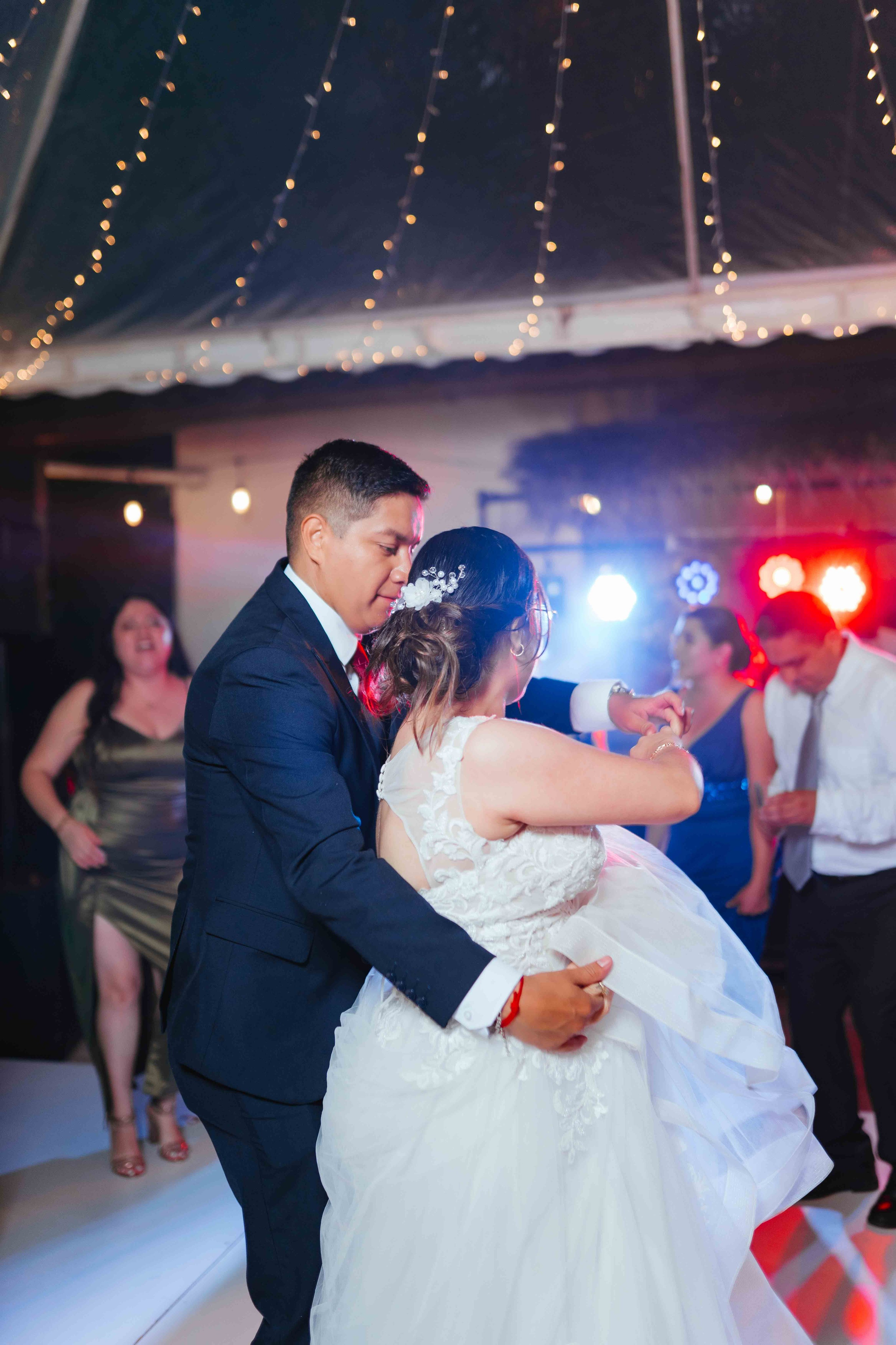Jennifer y Vladimir. Fotógrafo de bodas en Loja Ecuador | Piero Alvarez PH