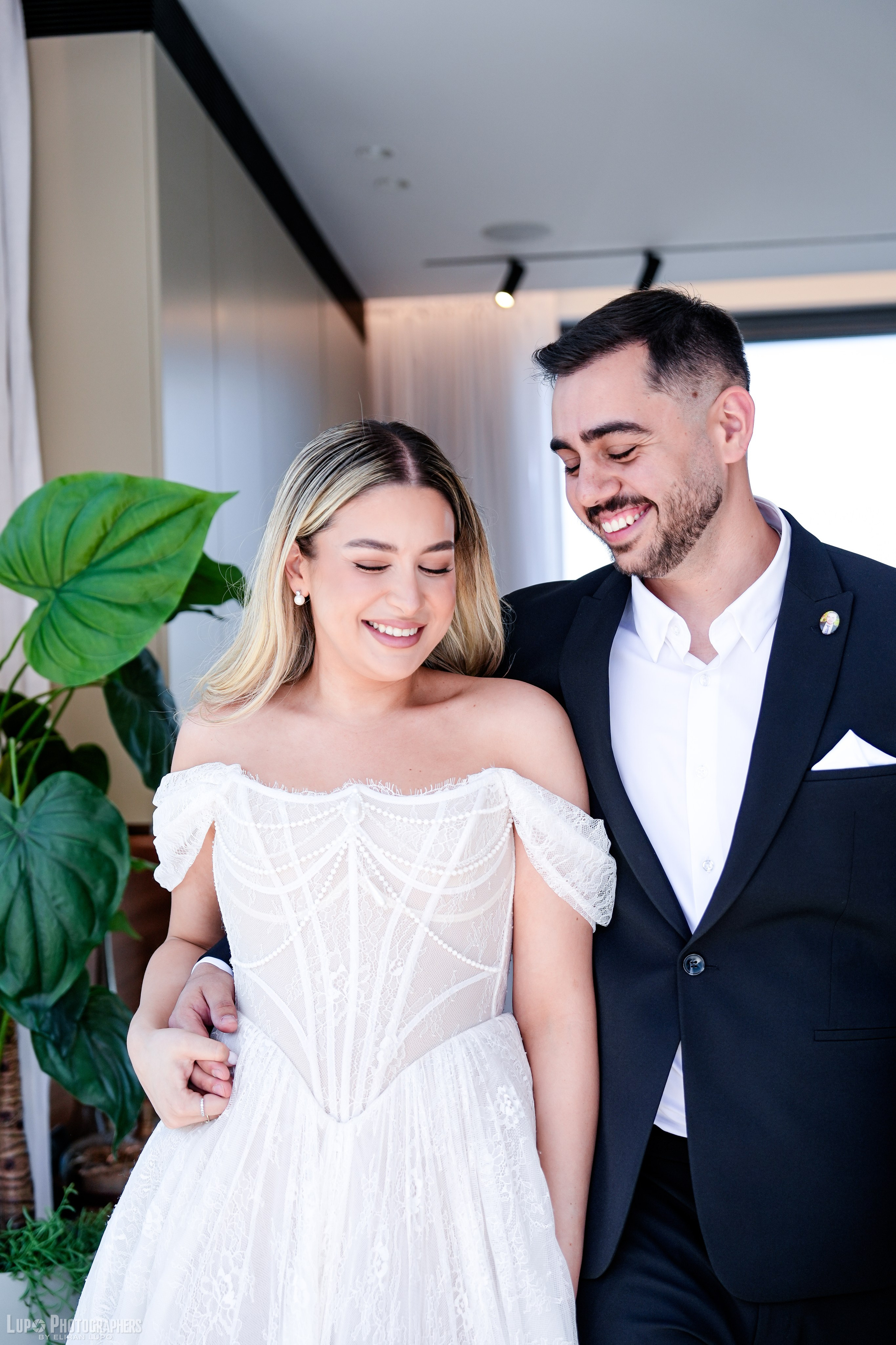 Tevel & Elad. לופו צלמים — צילום חתונות ואירועים