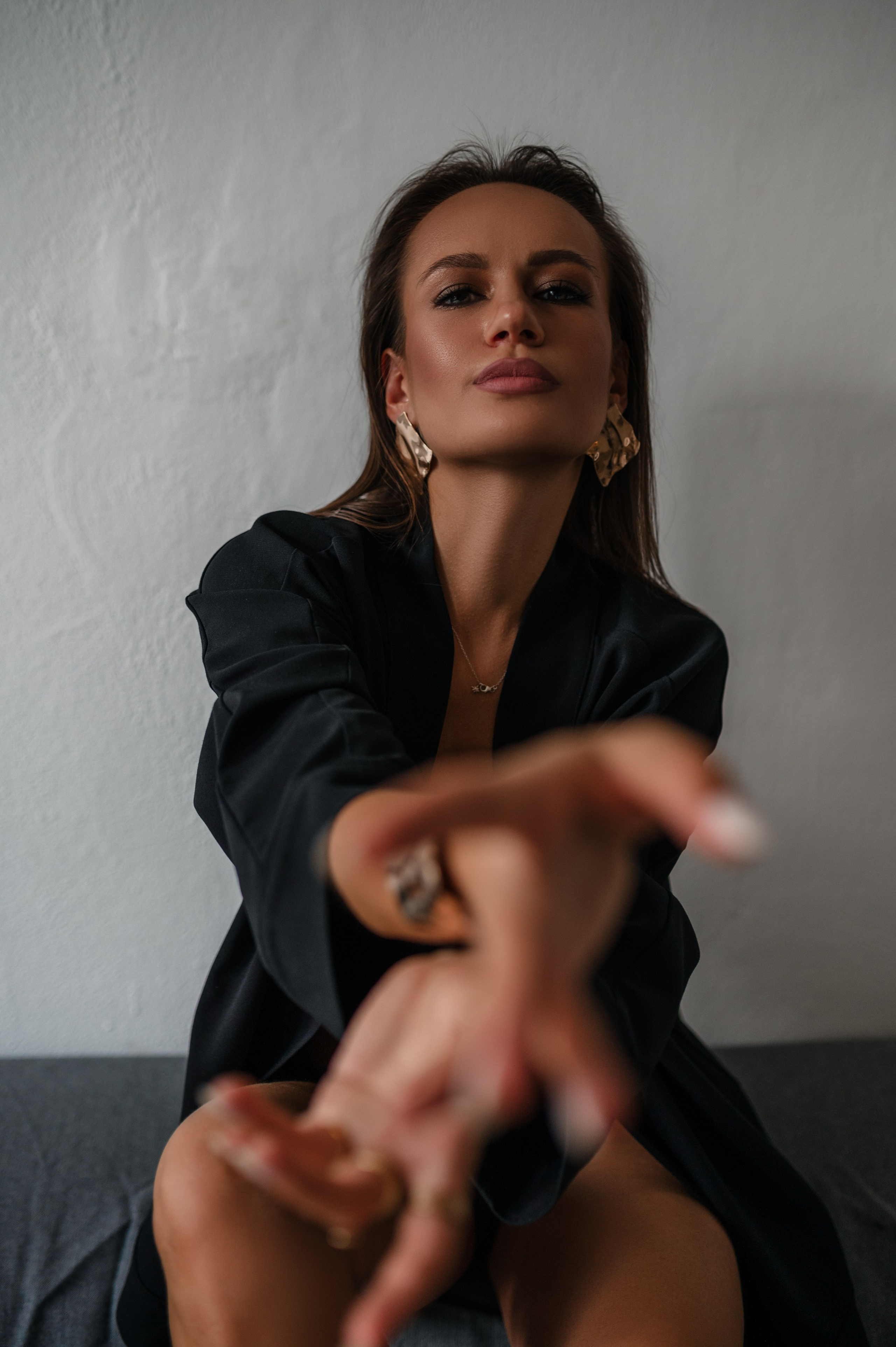 Mila. ANNA-MARIA PHOTO CONTENT CREATOR — photographer, aesthete, artist, and visual expert for Instagram in Prague