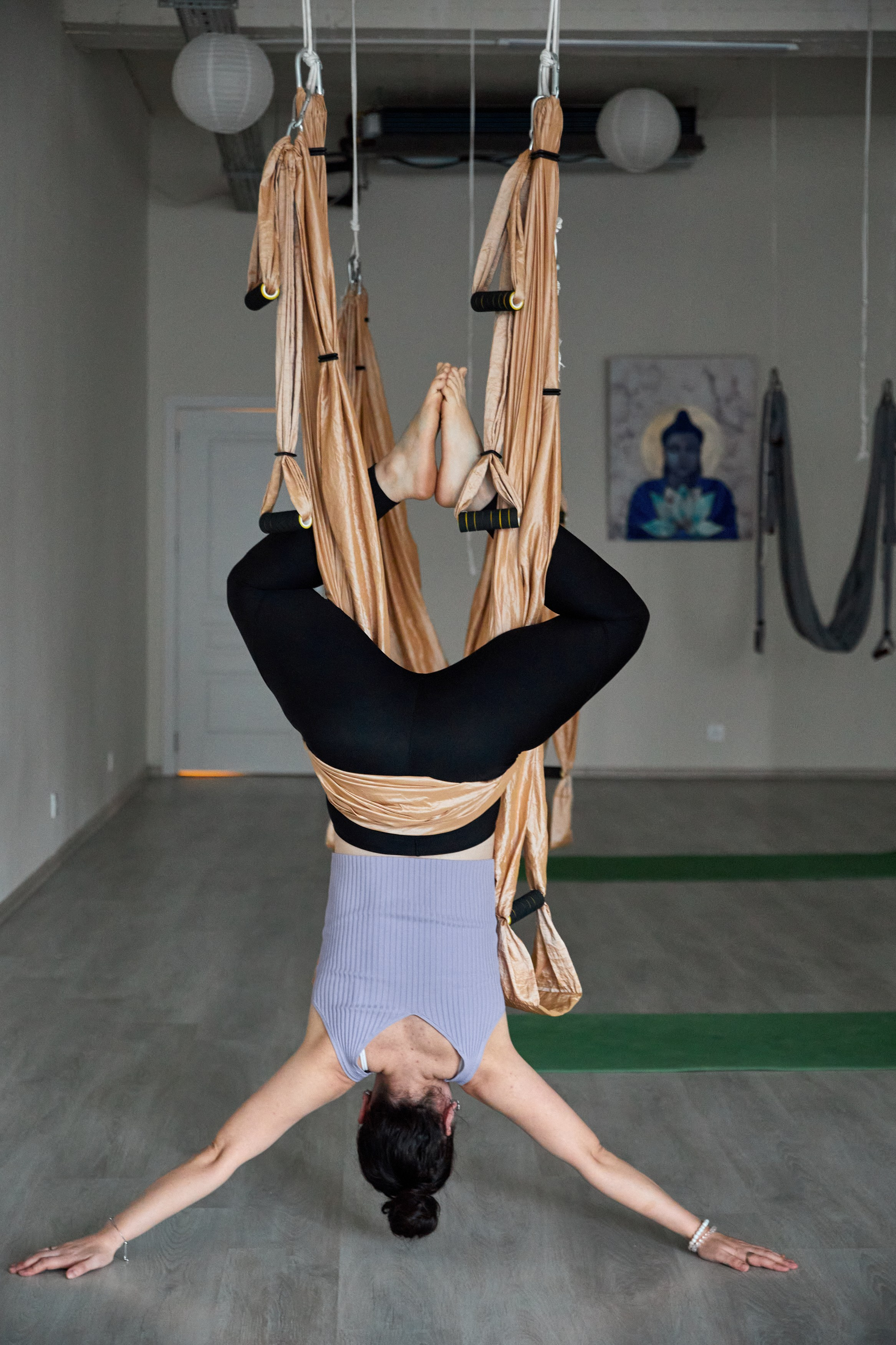 Практика в Yoga Shahi Center. Photographer in Baku Kamran Enceladus