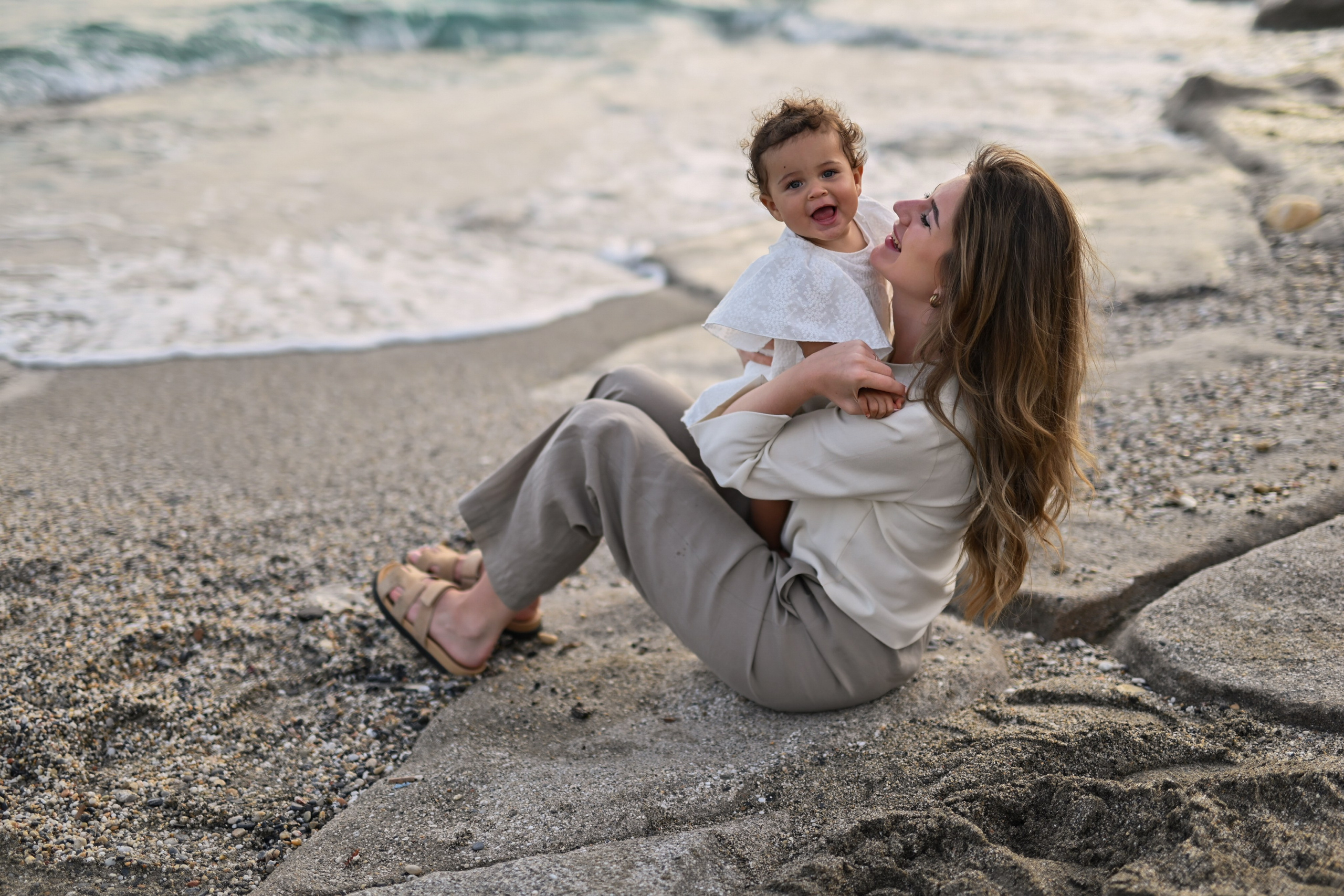 Семейная съемка на пляже Улаш. Фотограф в Алании (Аланье), Сиде, Манавгате. Турция