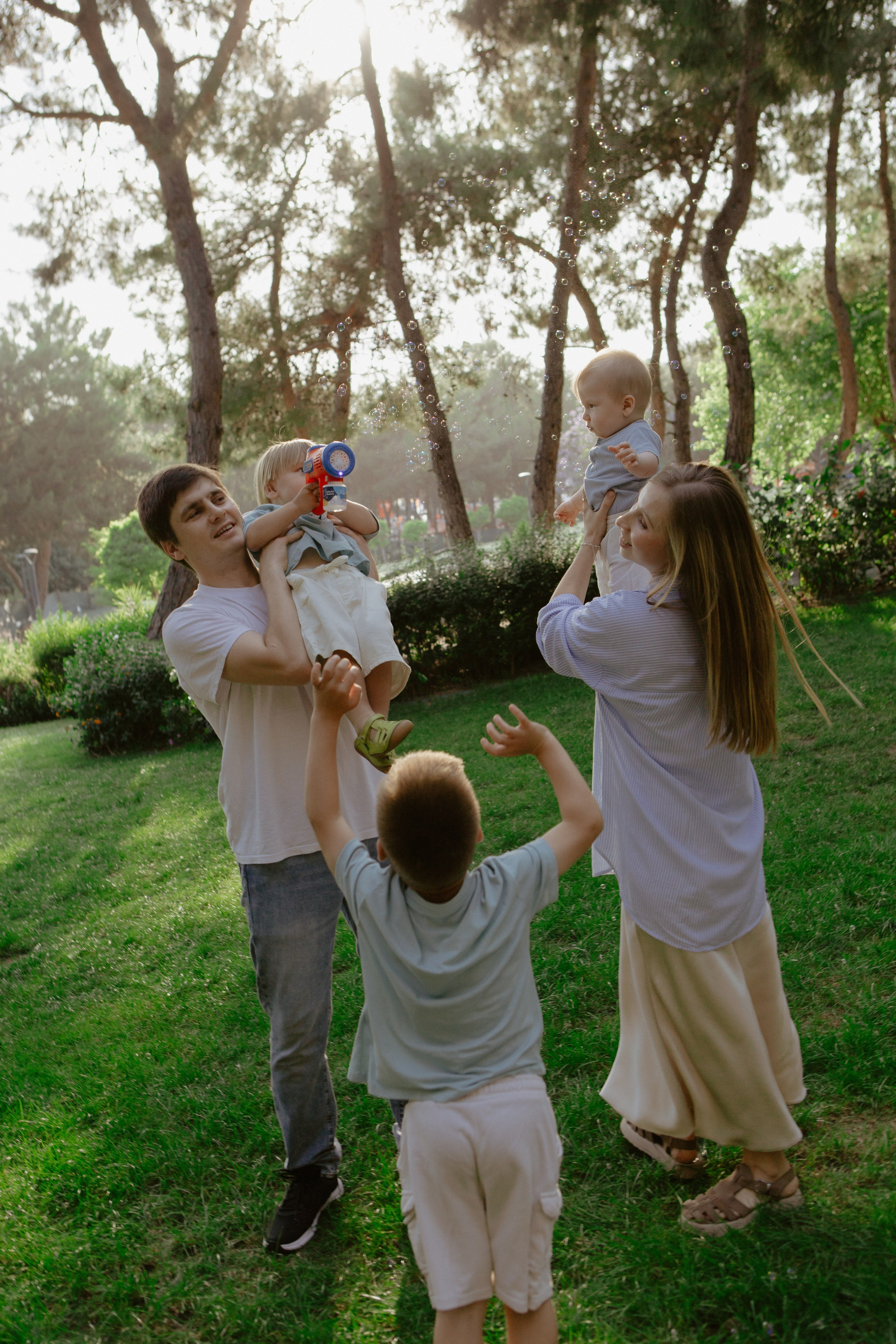 Gulnara, Rail, Ryan, Robert and Rafael. Photographer Lisbon|Portugal Nadiya Kharytonenko