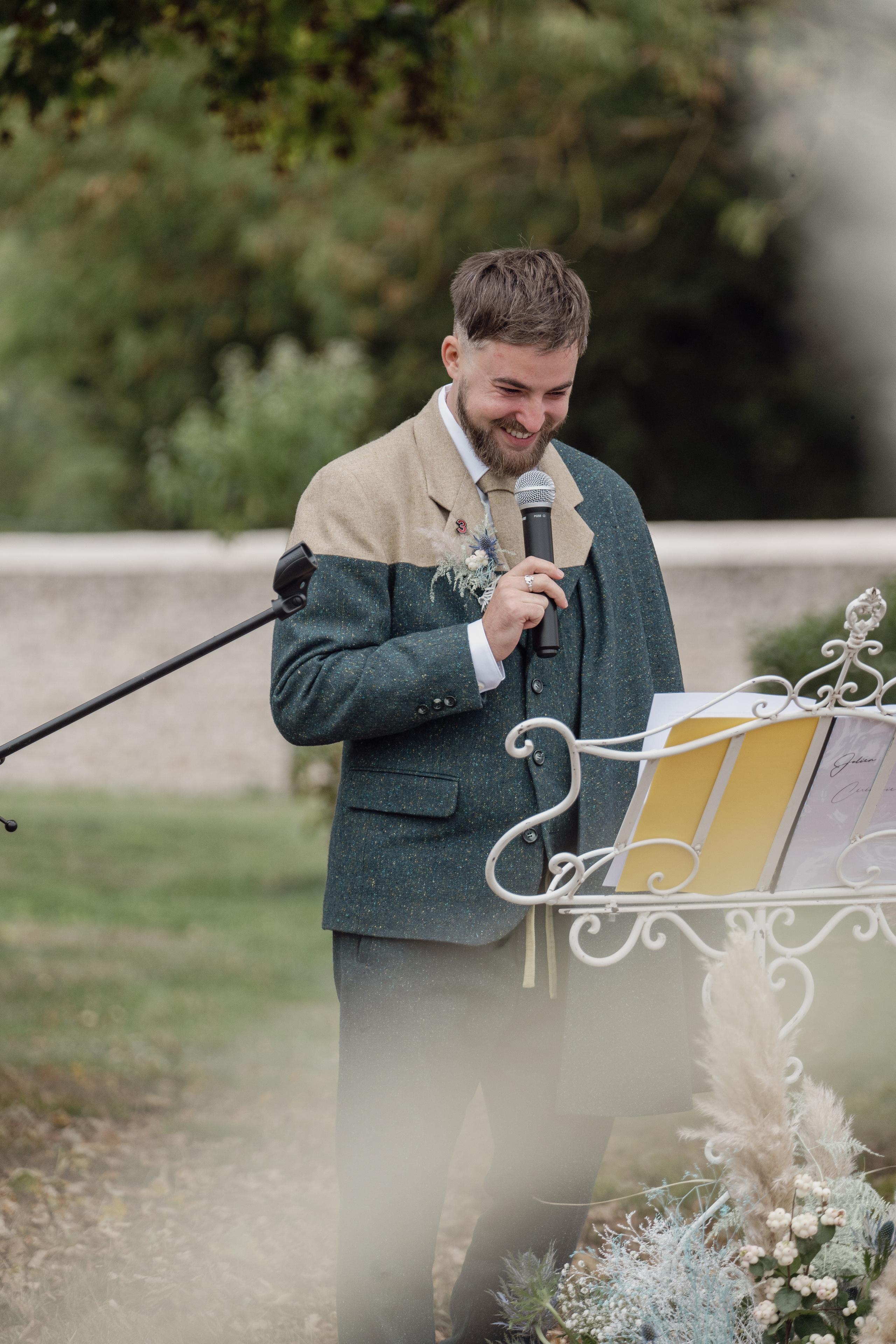 J & S. Weeding photographer / event / portrait