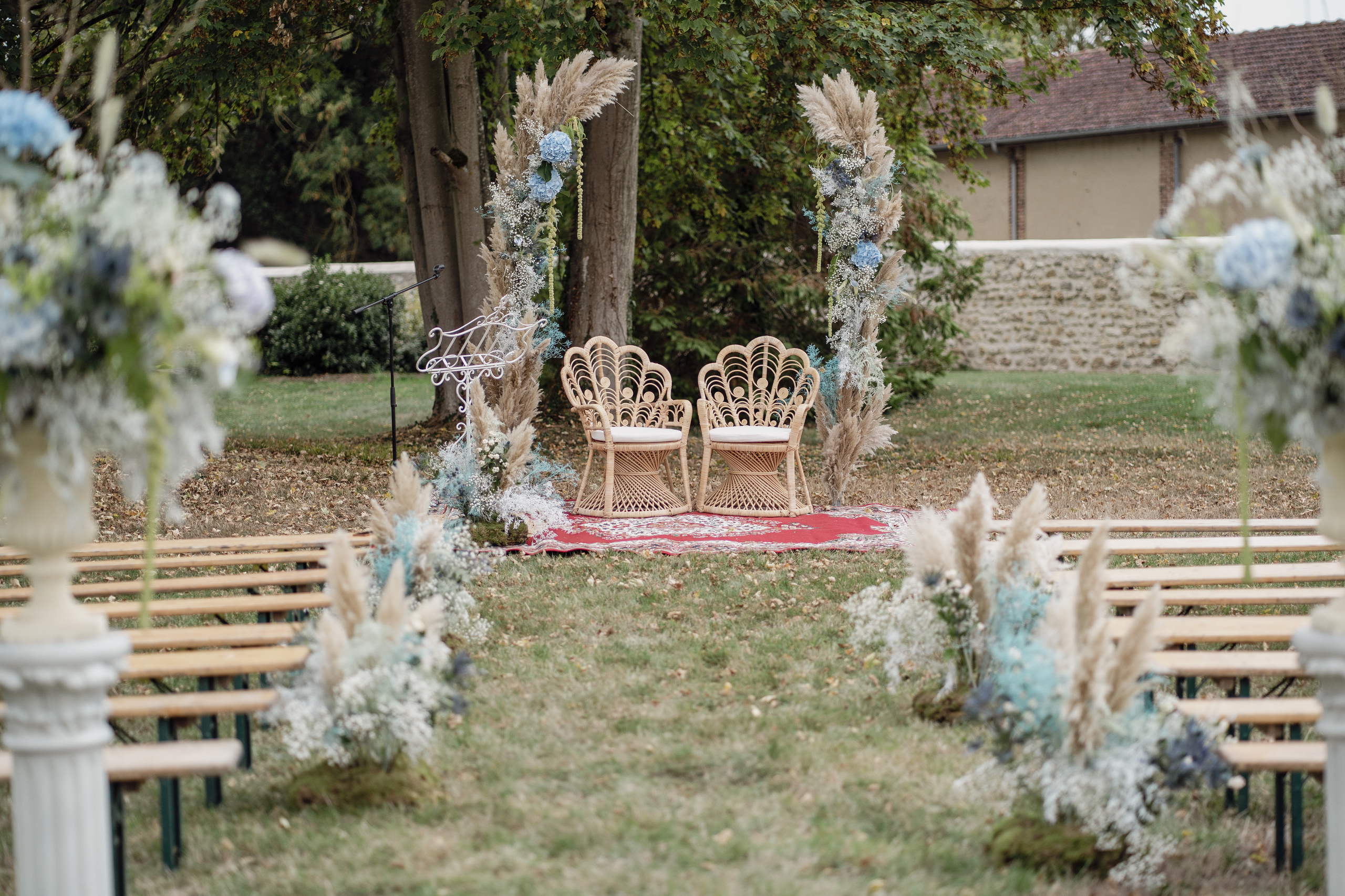 J & S. Weeding photographer / event / portrait