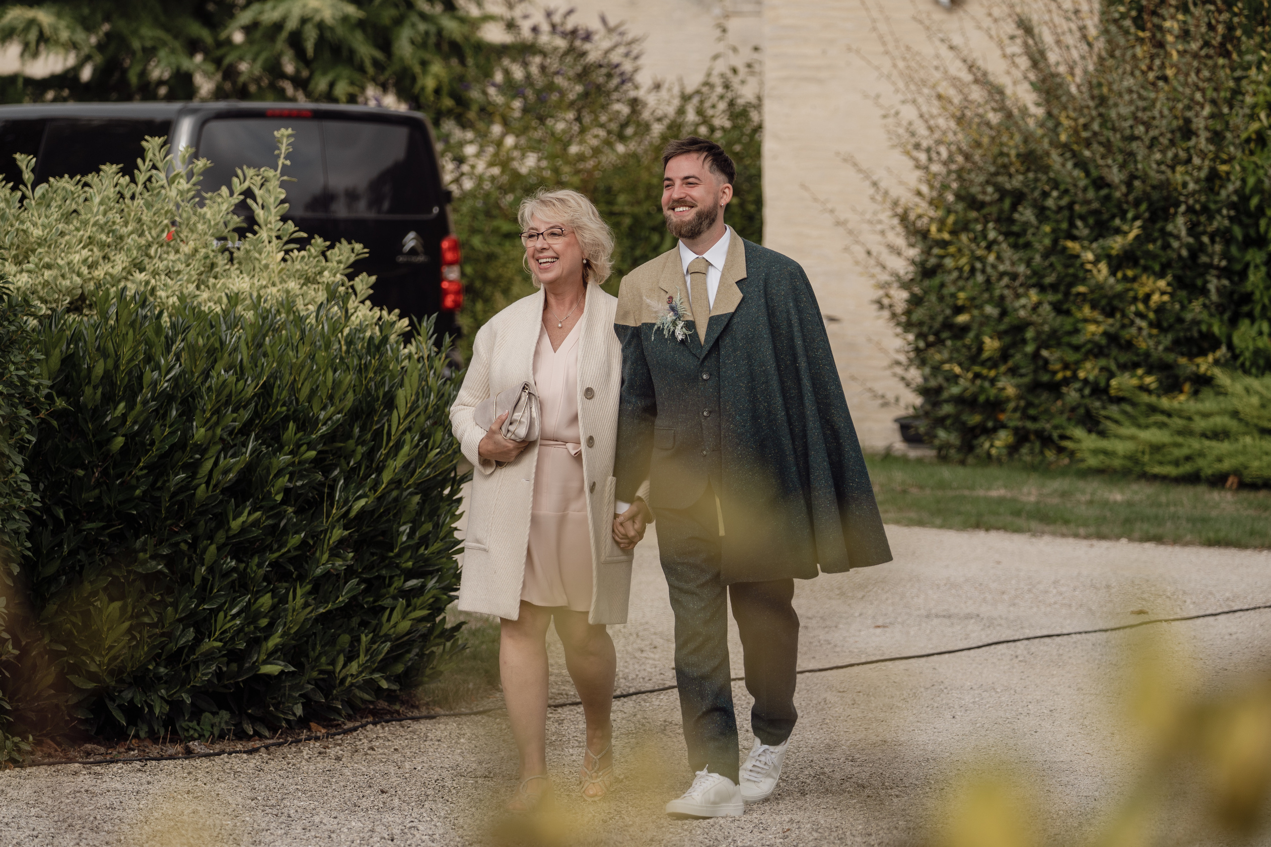 J & S. Weeding photographer / event / portrait