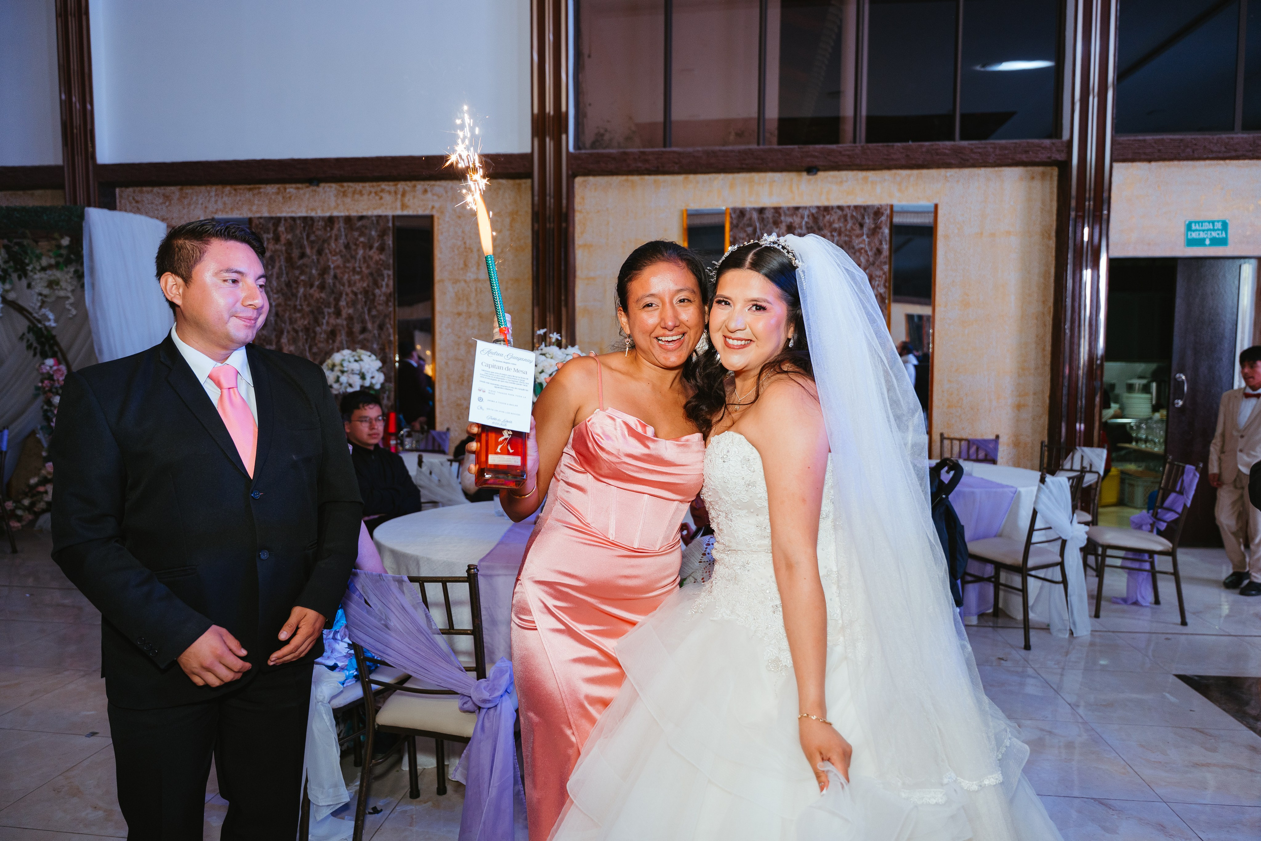 Pablo y Lizbeth. Fotógrafo de bodas en Loja Ecuador | Piero Alvarez PH