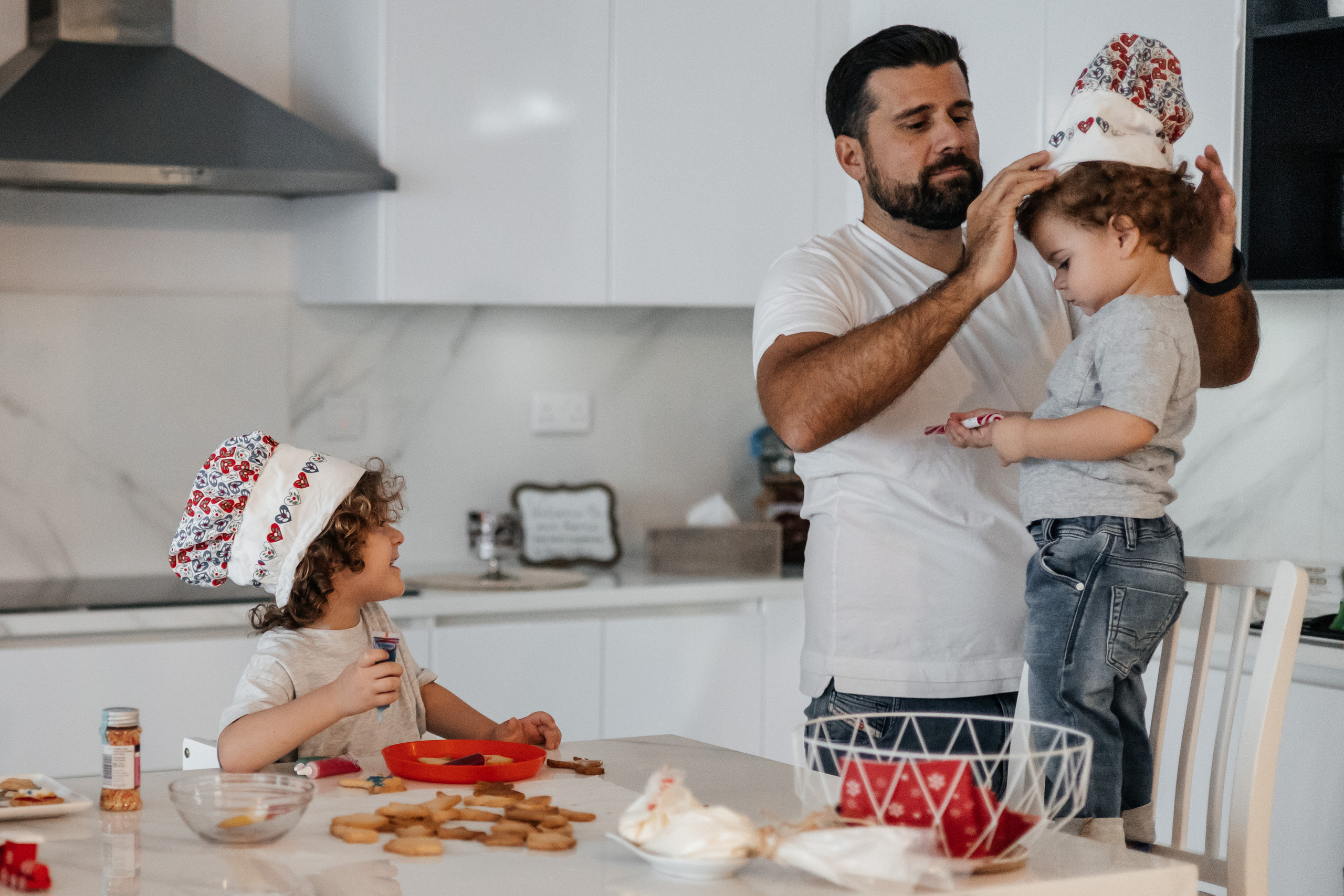 Gingerbread party. Mayya Makarova Photography | Family Photographer Abu Dhabi