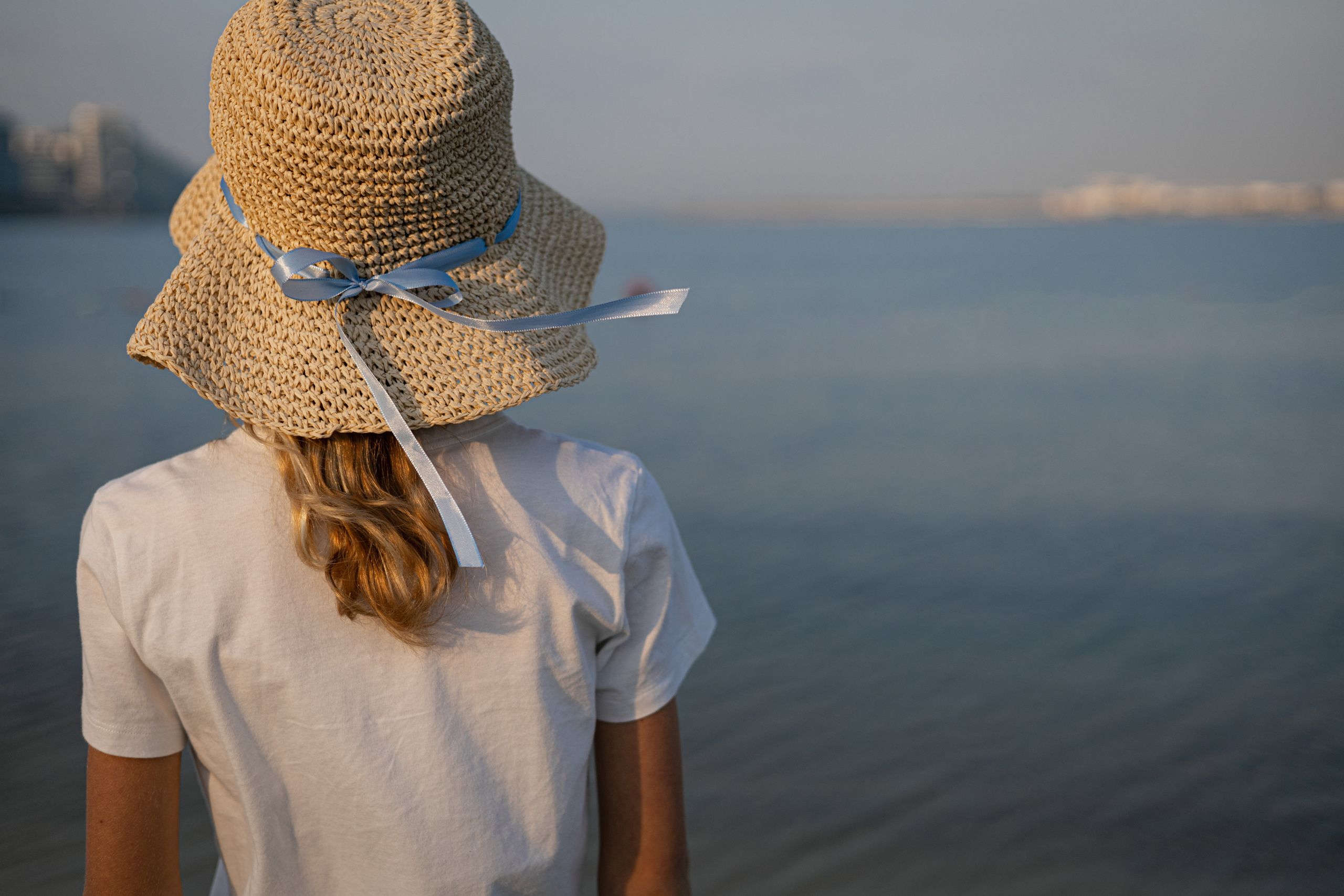 Sunny beach day. Mayya Makarova Photography | Family Photographer Abu Dhabi