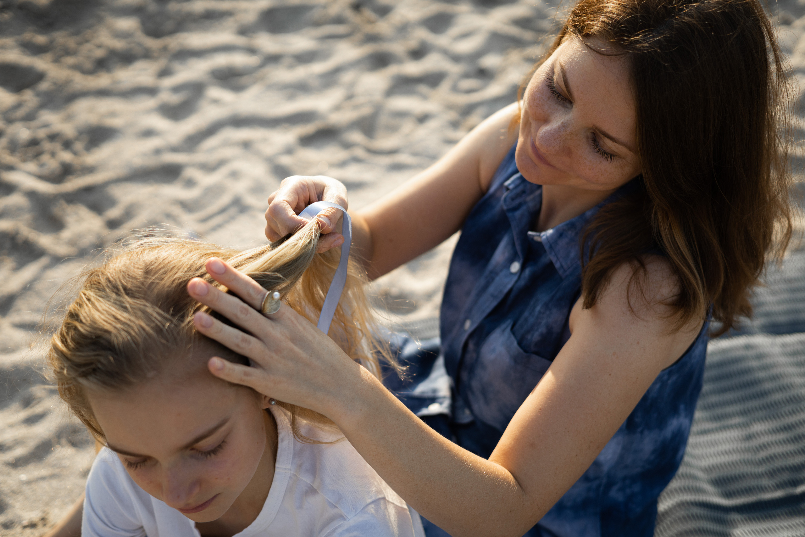 Sunny beach day. Mayya Makarova Photography | Family Photographer Abu Dhabi