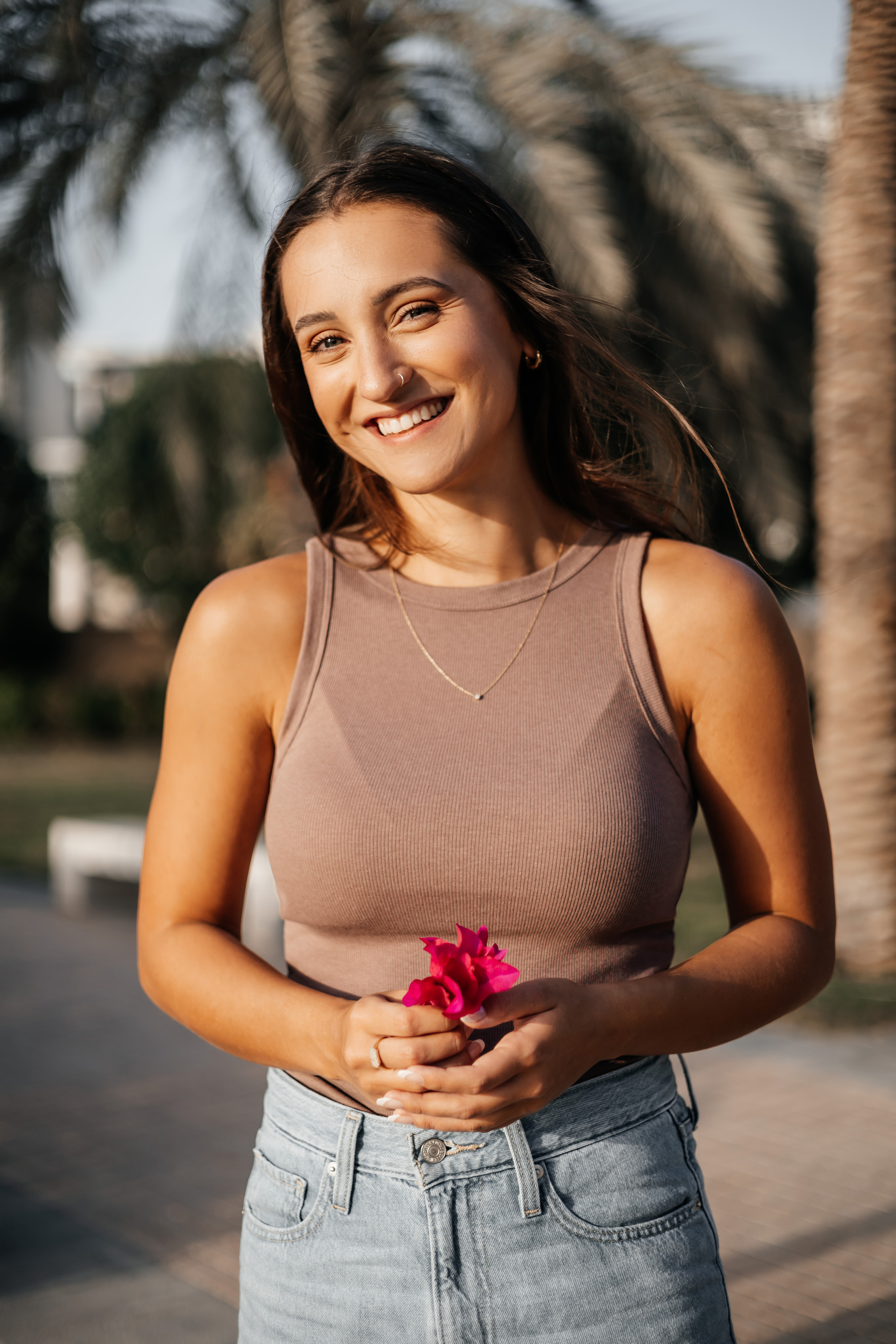 Chasing the Sun. Mayya Makarova Photography | Family Photographer Abu Dhabi
