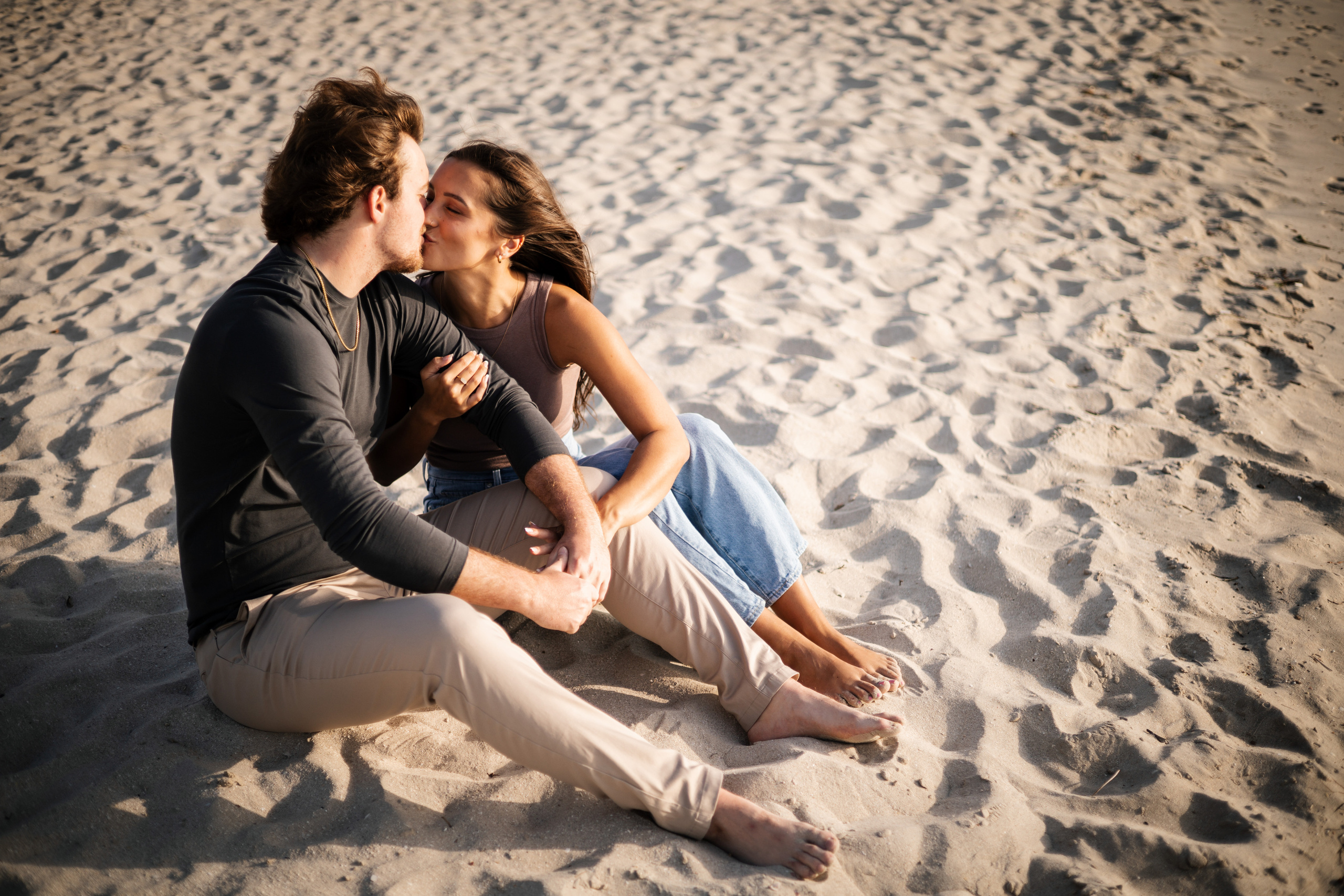 Chasing the Sun. Mayya Makarova Photography | Family Photographer Abu Dhabi