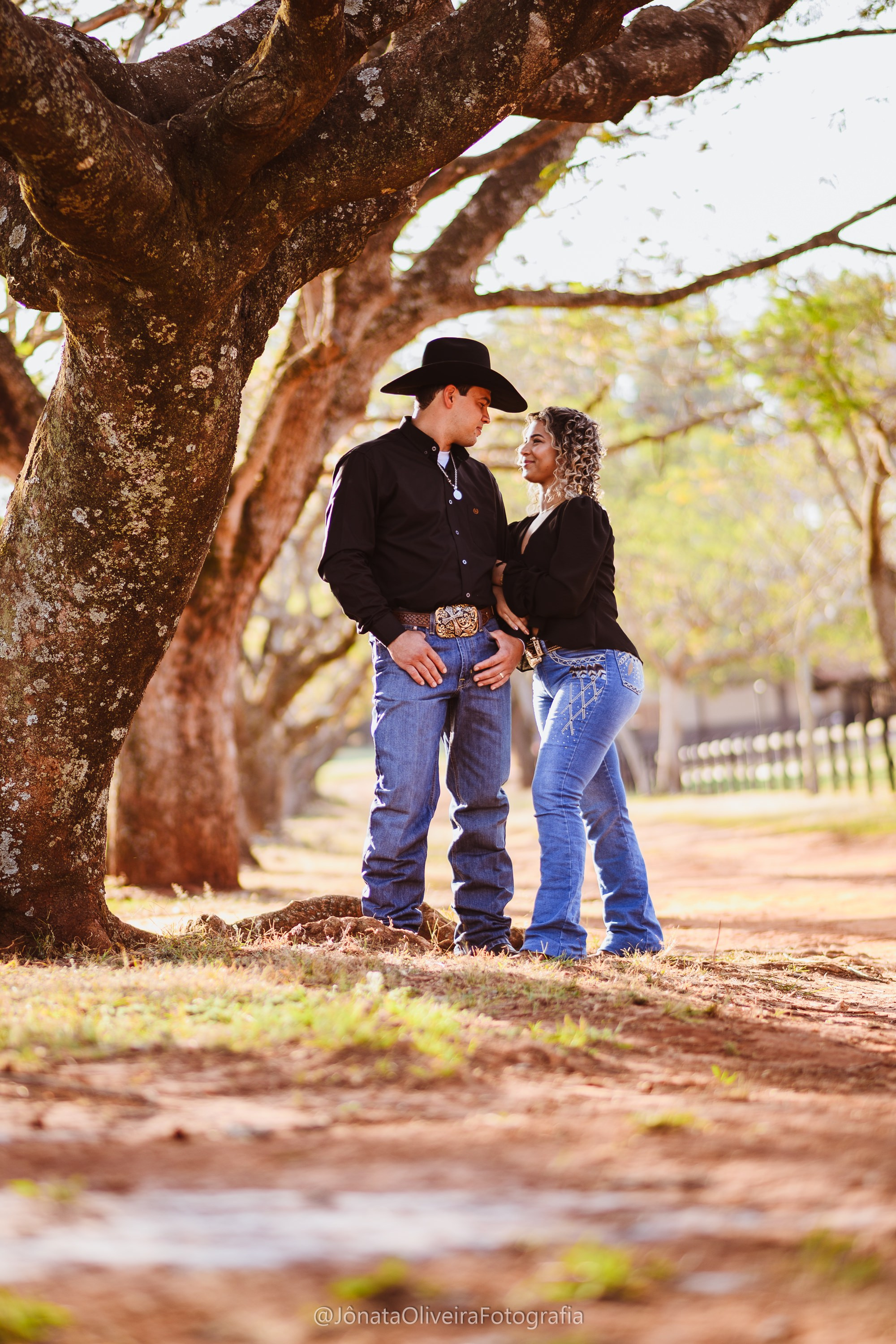 Pre Wedding Luérica e Vinicius. Fotografia de casamentos e ensaios em avaré Jônata Oliveira