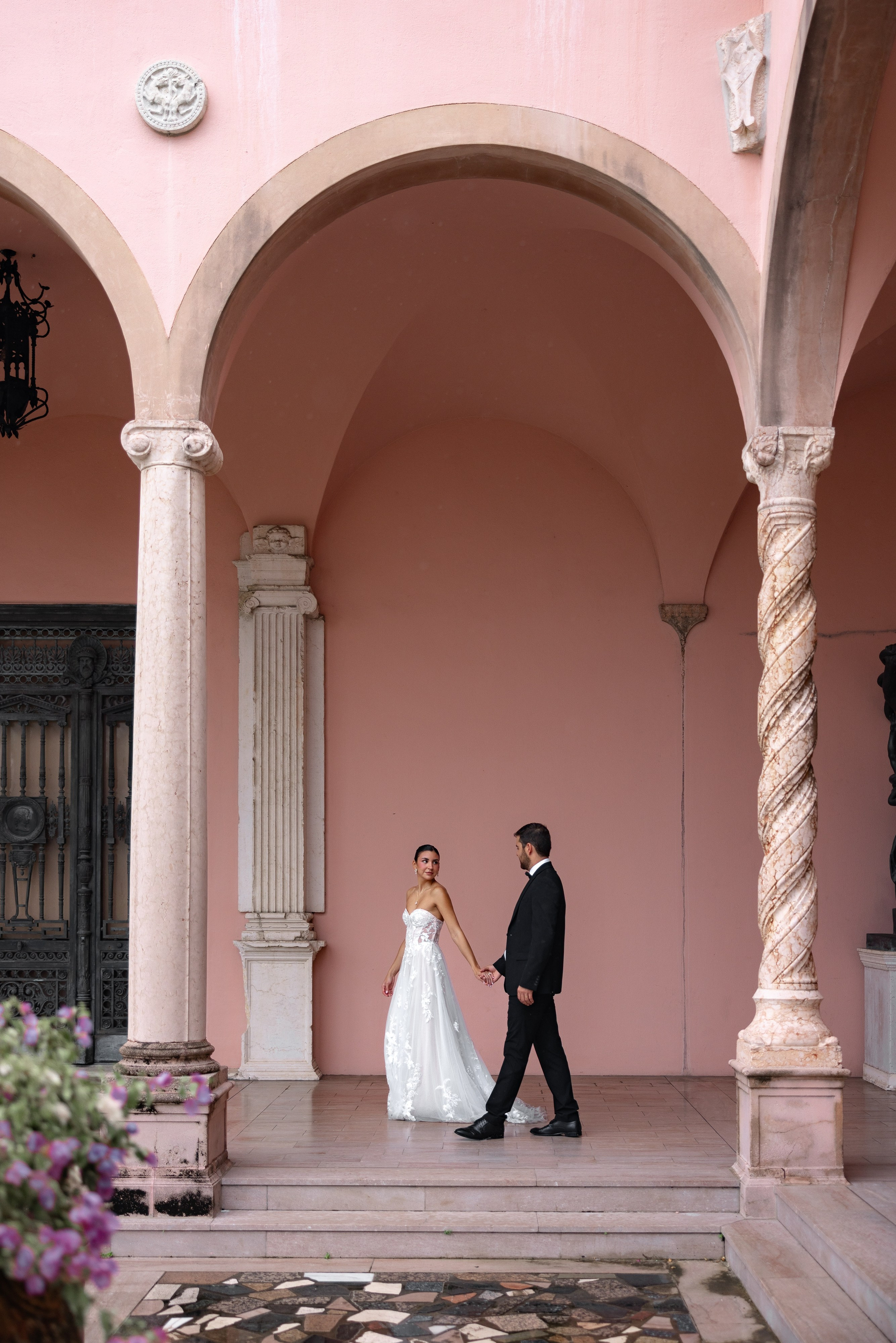 Intimate Elopement photoshoot. Ringling. Photographer Anastasia Nagibina
