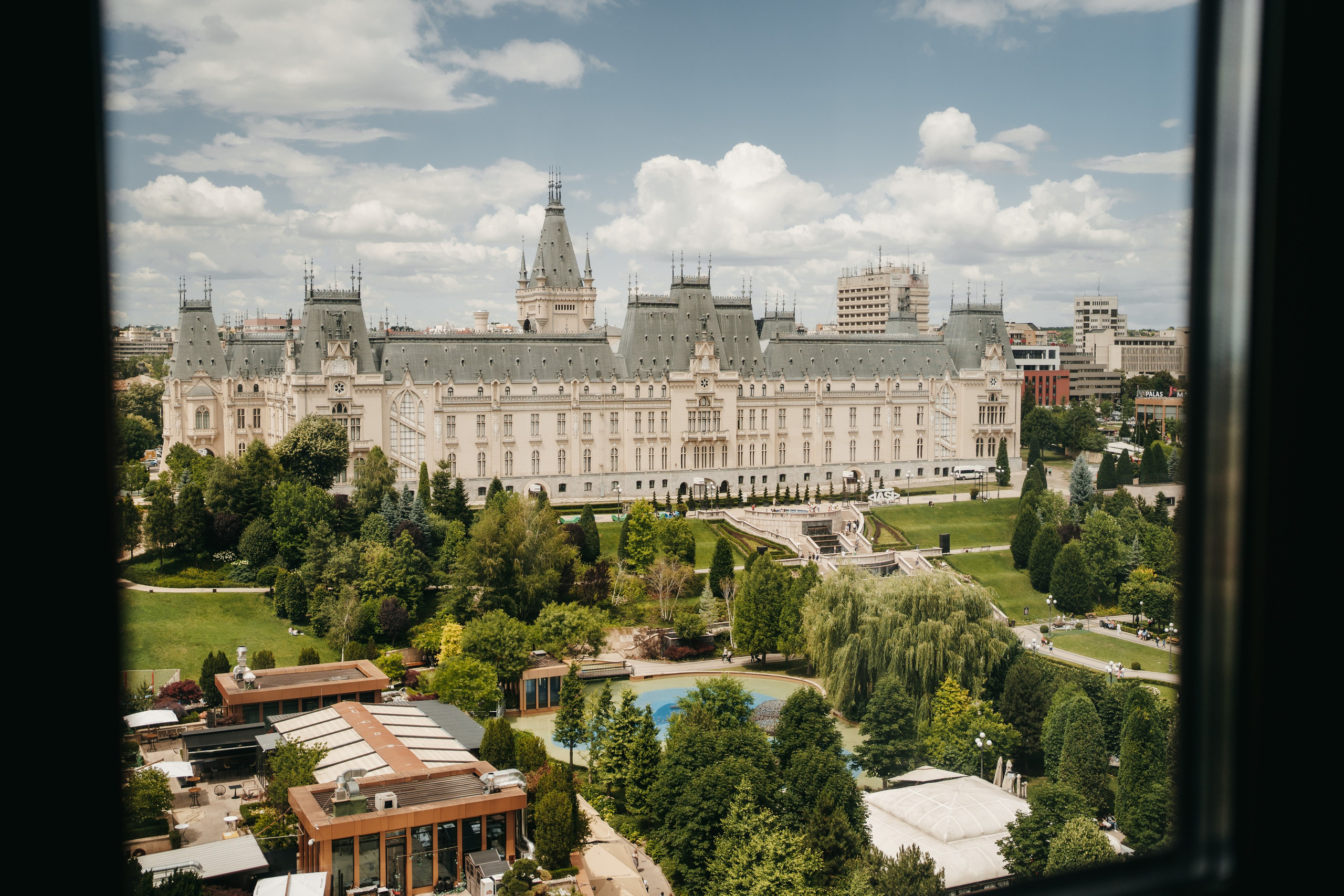 R & R. Fotograf Nunta Iasi - Hearts & Pictures