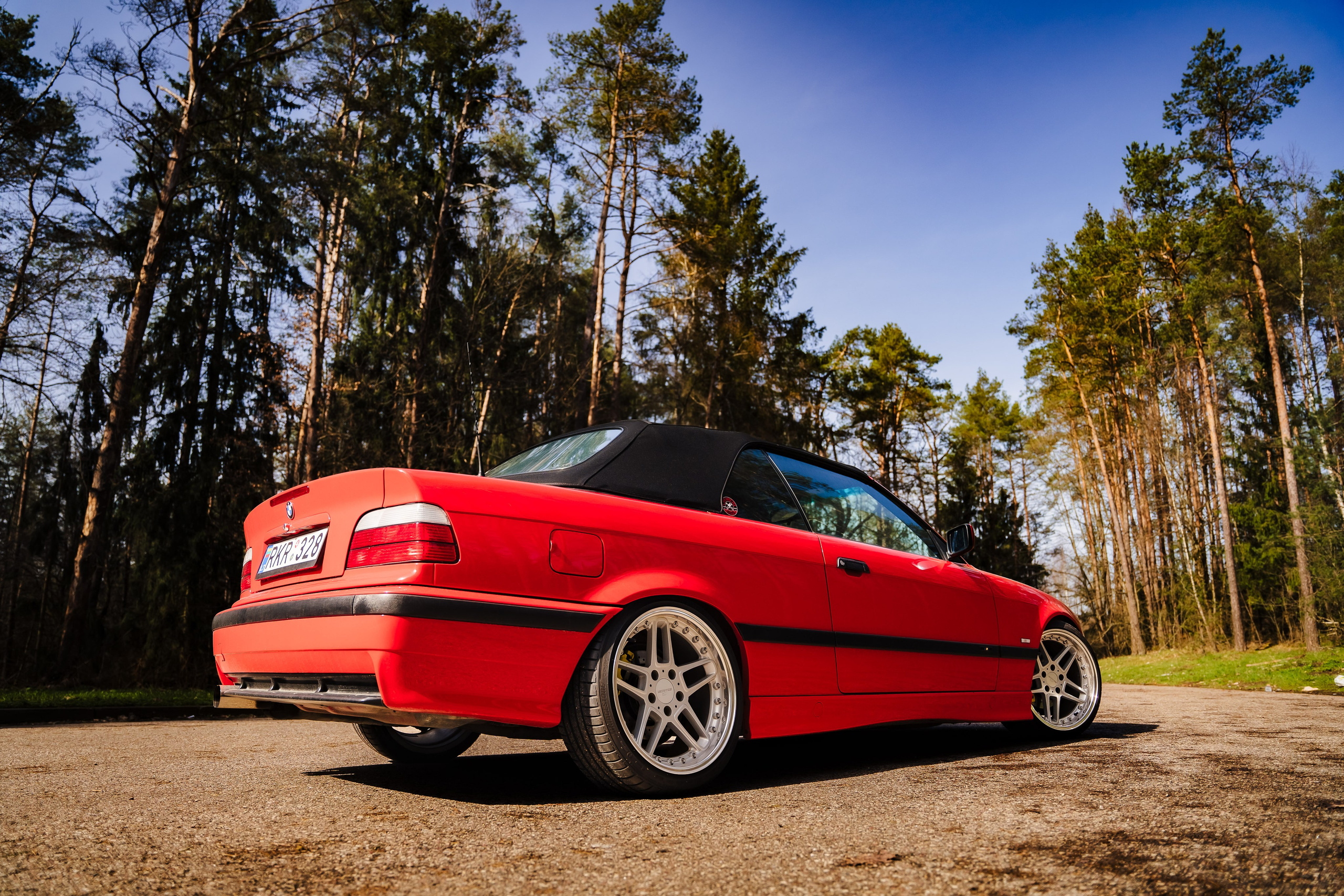 BMW e36. OnePIXEL