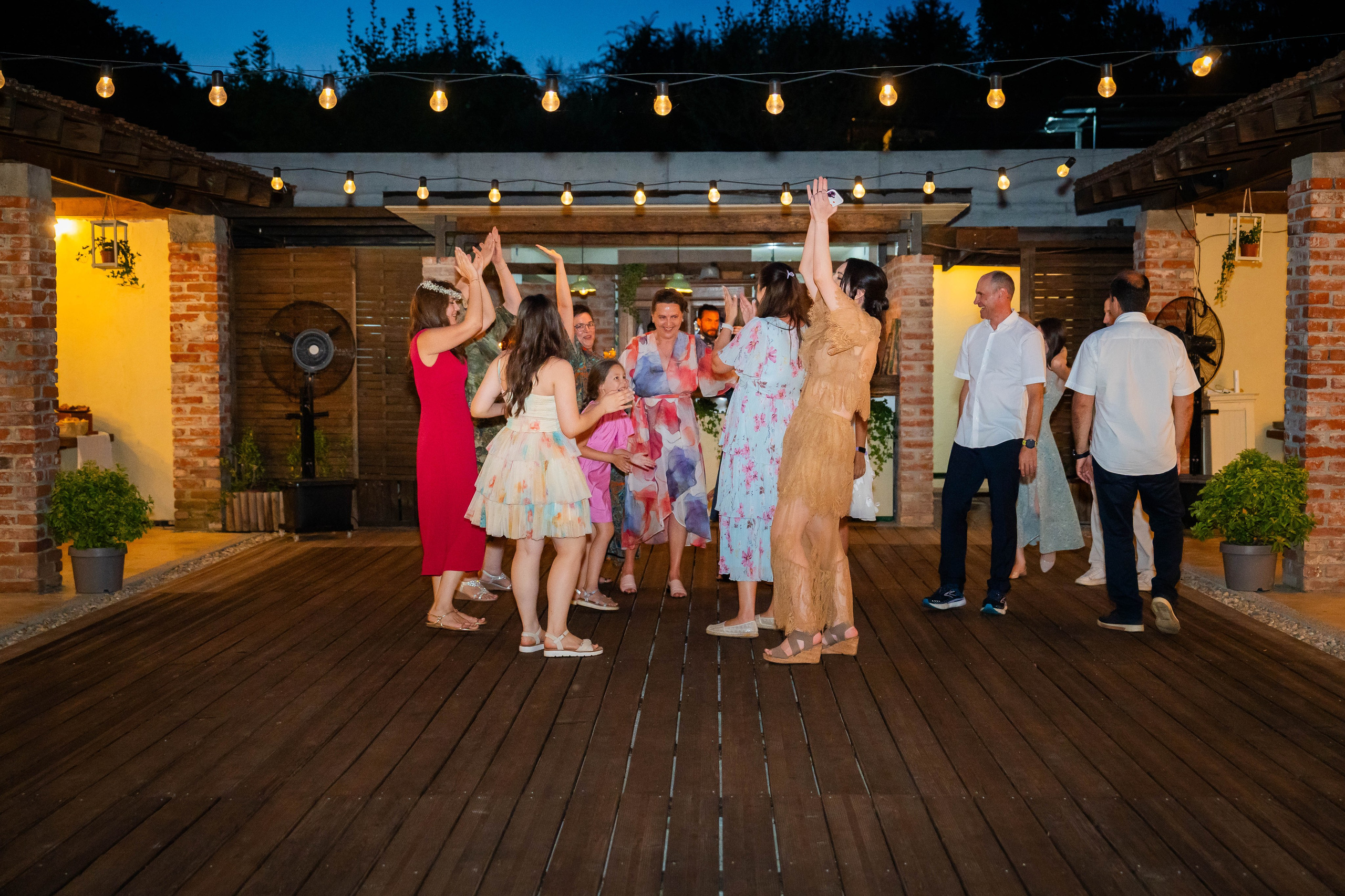 Madalina & Razvan. Gabriel Florea — Fotograf