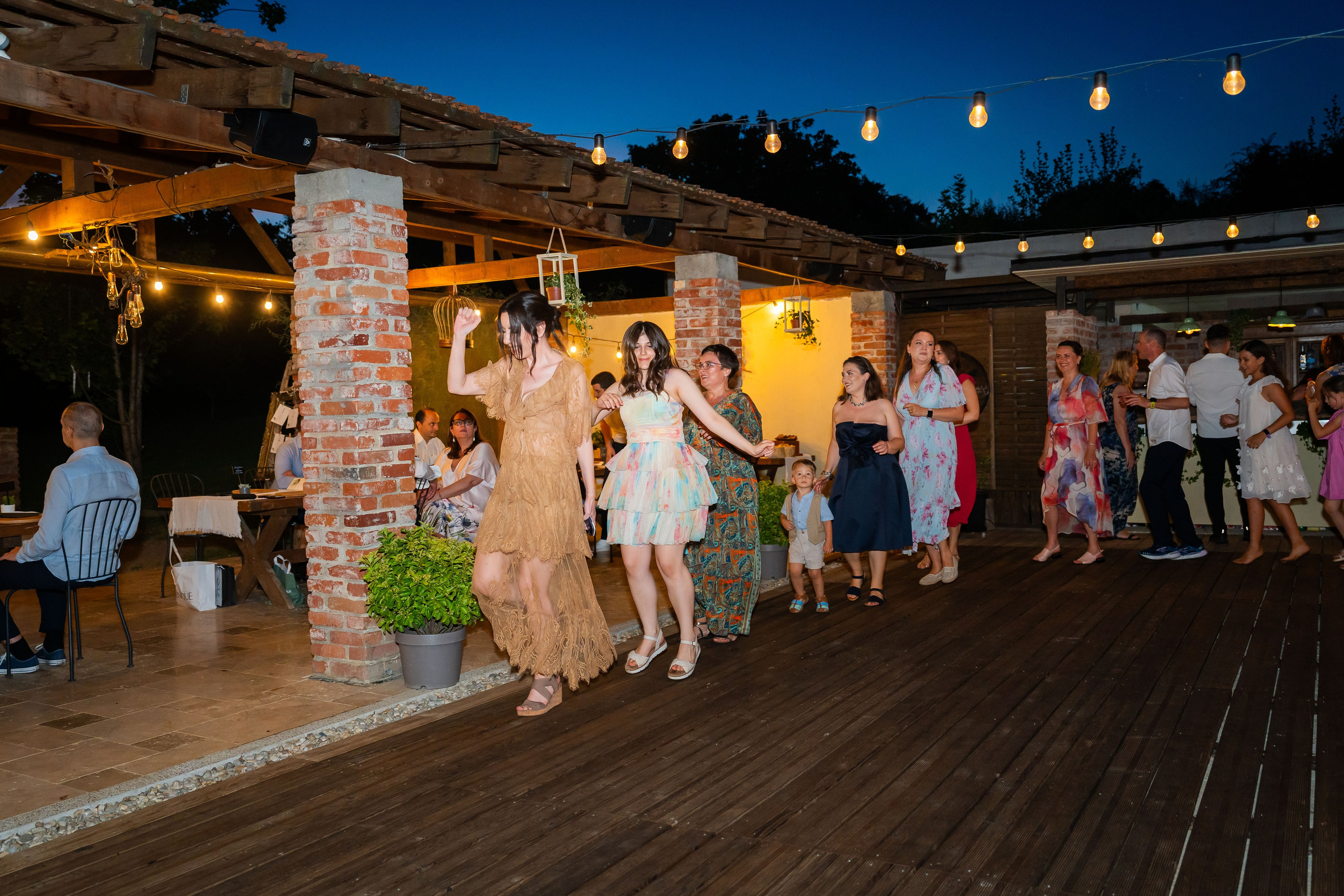 Madalina & Razvan. Gabriel Florea — Fotograf