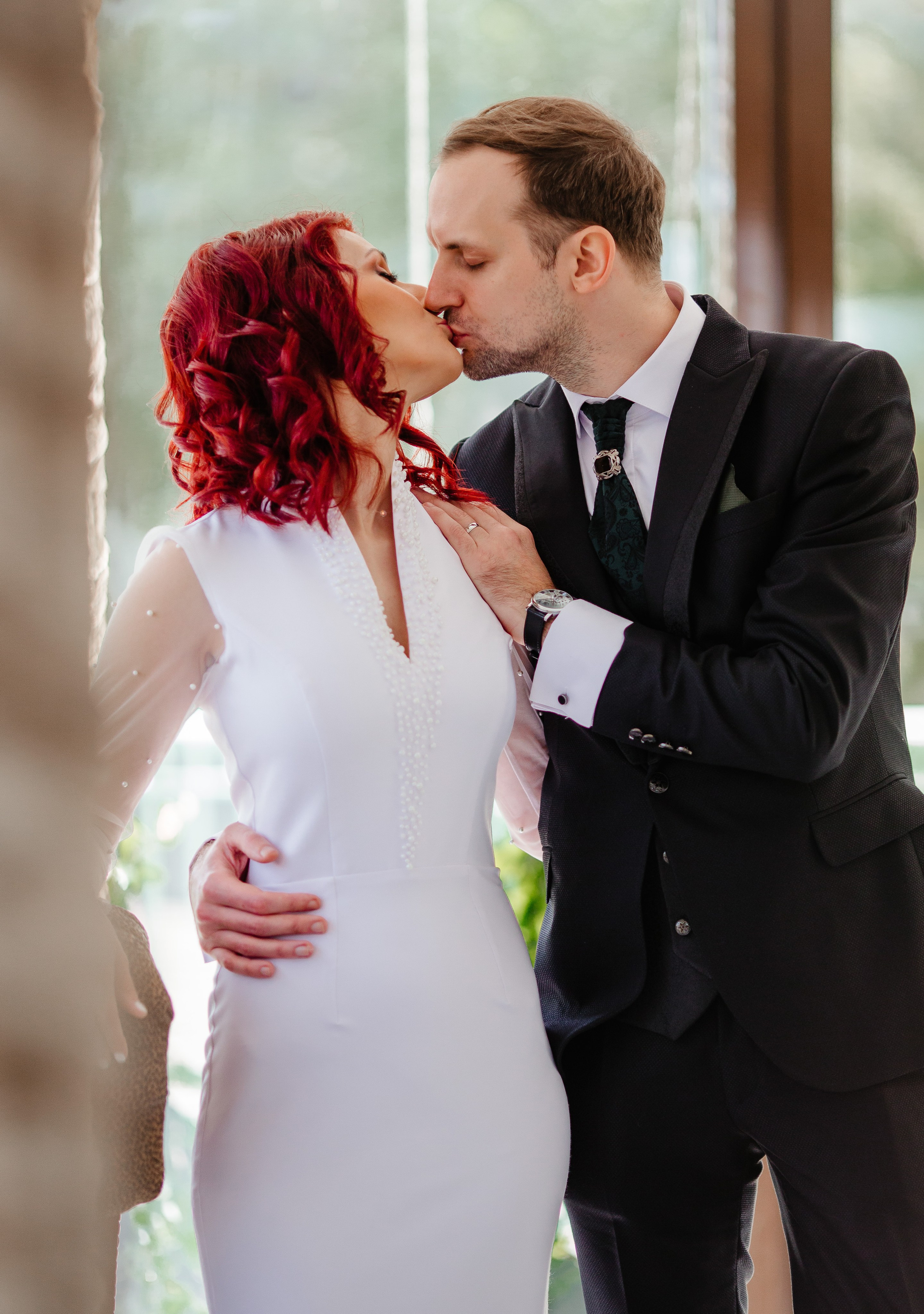 Nunta Elena & Tudor — Fotografie de nuntă în stil natural și elegant. Rares Bucur is a professional wedding photographer based in Cluj-Napoca, Romania, specializing in wedding photography