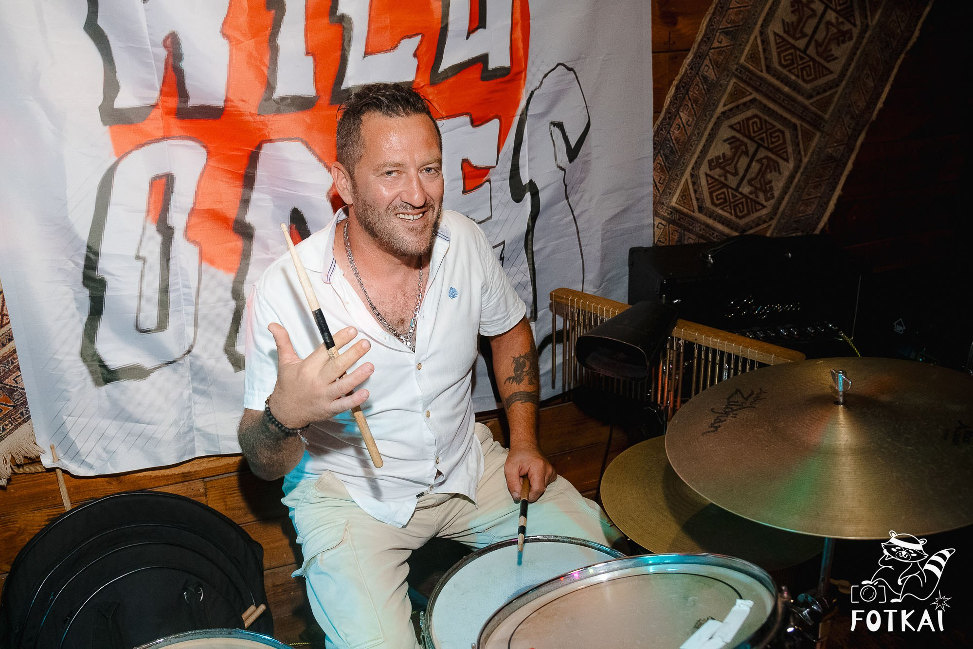 Dirty Picks — Concert Photos at El Paso Bar, Torrevieja, 2026 | FOTKAI