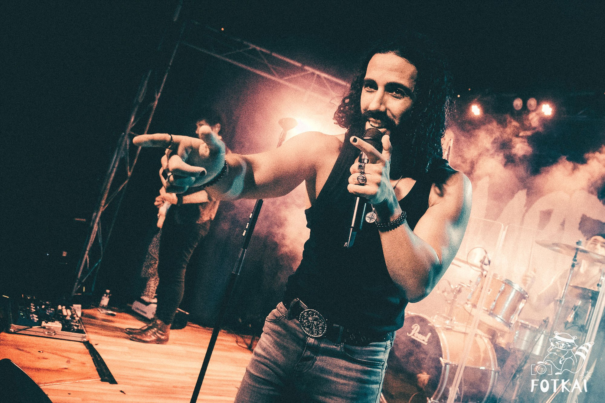 DENISDENIS — reportaje fotográfico del concierto en la Sala Marearock (Alicante) | FOTKAI