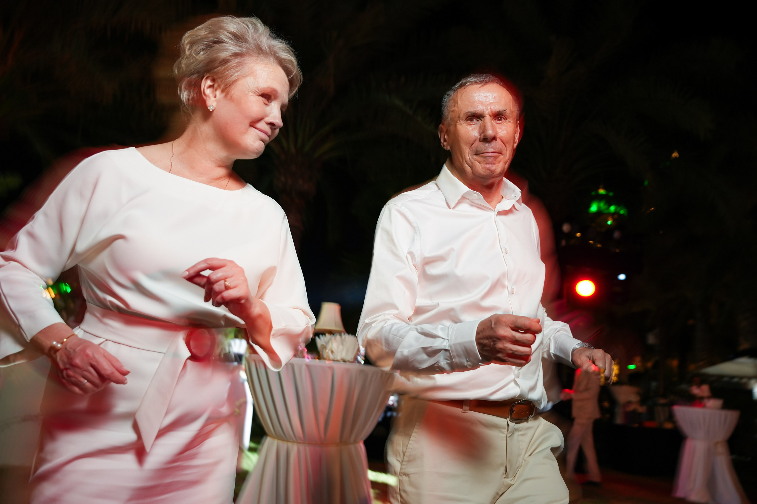 WEDDING. Photo and video production. Editing & retouching services. Training