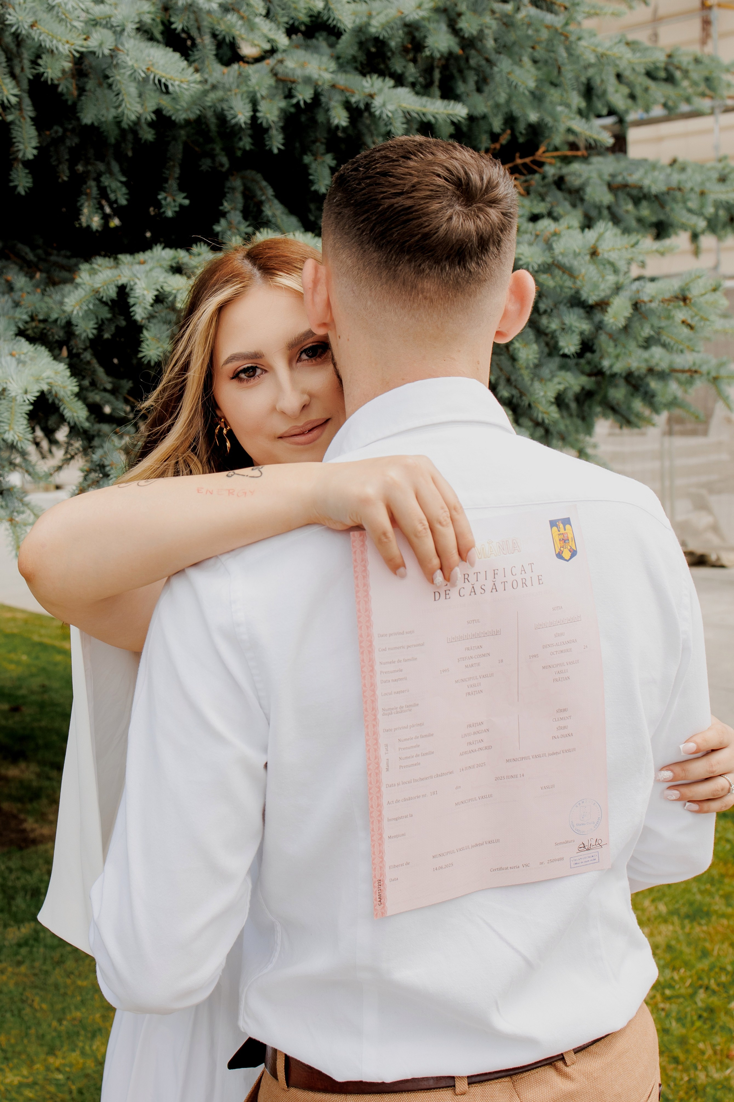 Alexandra & Stefan. Wedding Photographer, based in Iasi, Romania, but will travel all over the globe to make sure you look amazing in all your wedding photos