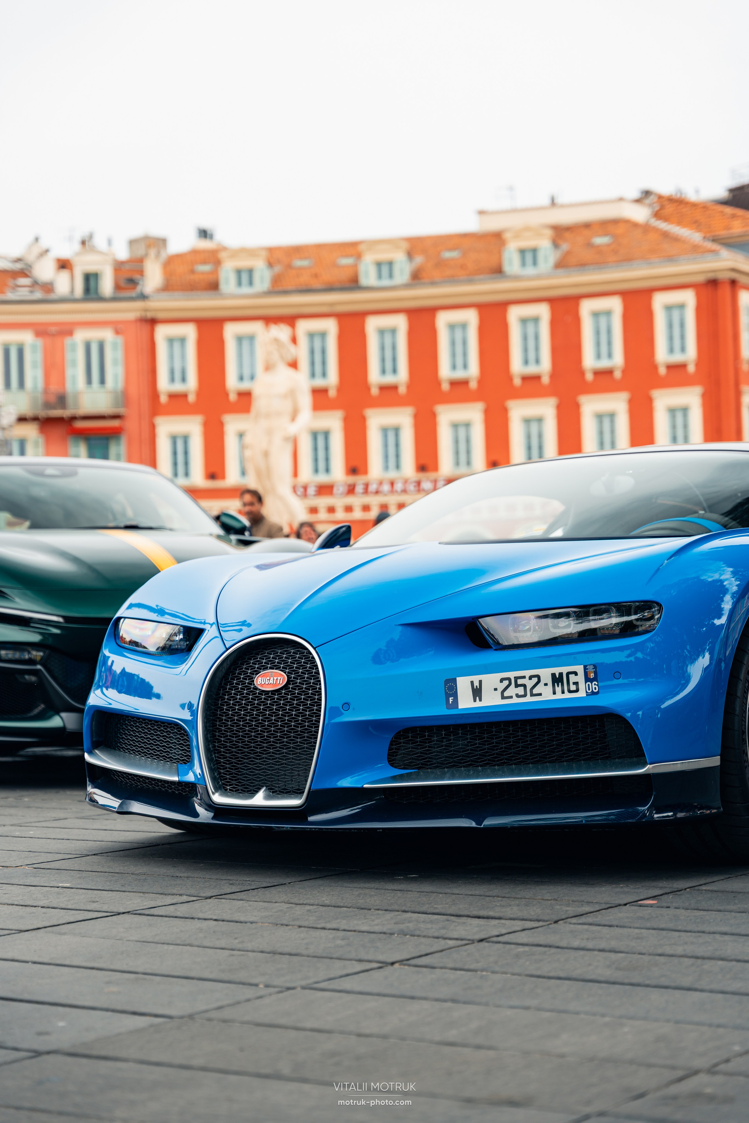 Legends de Nice. Photographe de voitures à Paris — Vitalii Motruk