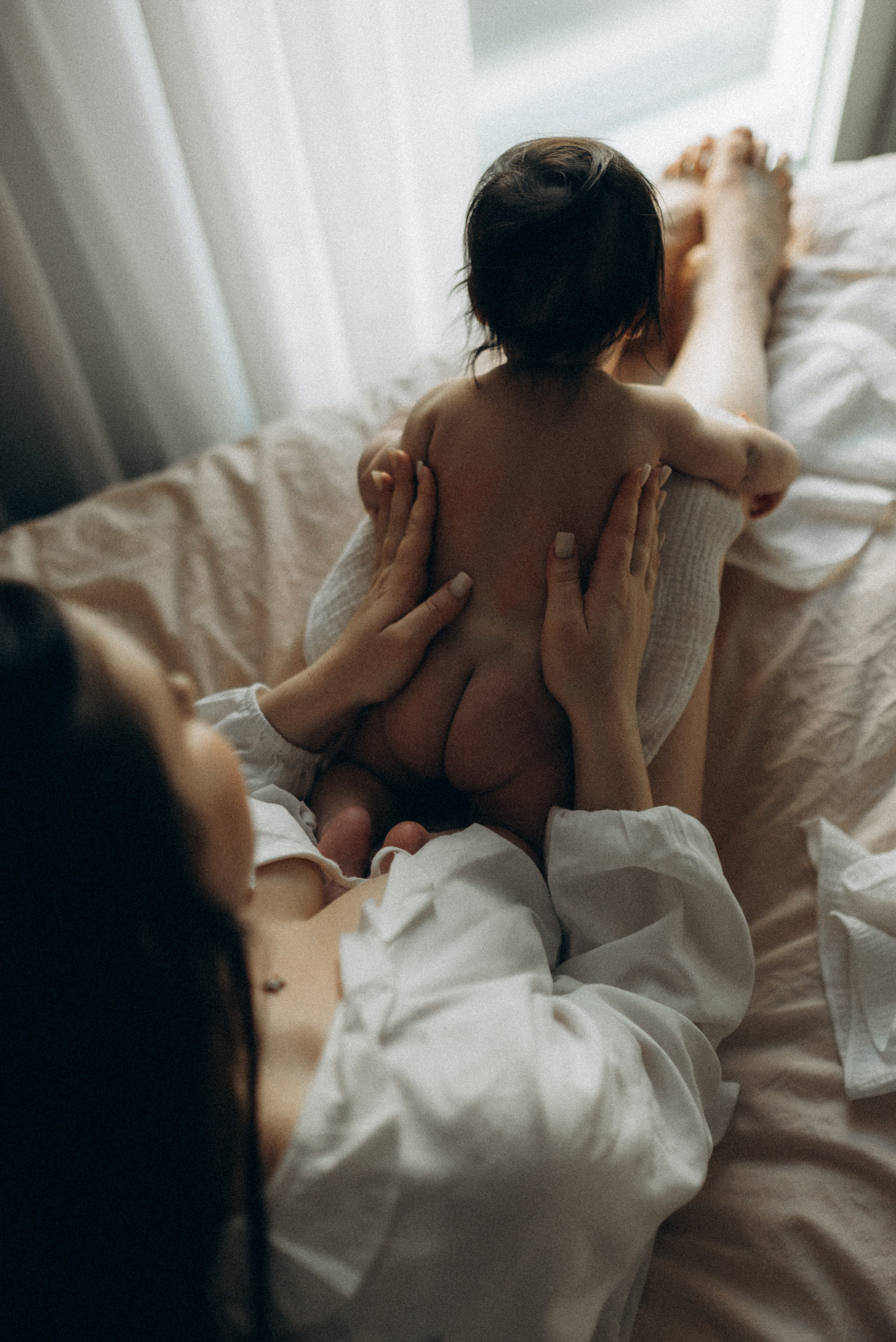 СЬЕМКА МАТЕРИНСТВА. Сімейний фотограф Лейпциг, Німеччина