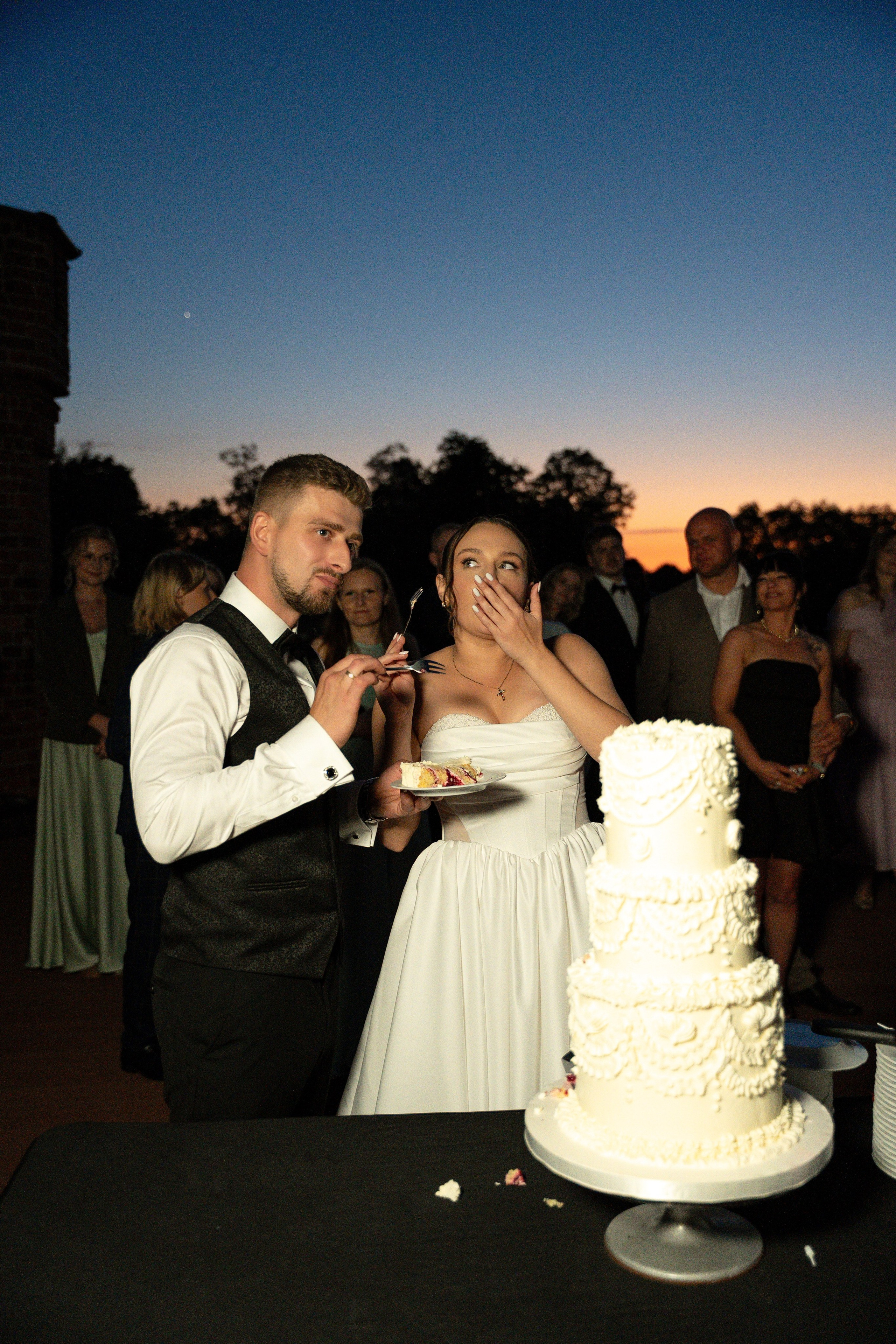 E&N: Zamek w Rzucewie. SL Wedding Photo — Editorial, Elegant & Timeless Wedding Photography in Poland and Across Europe