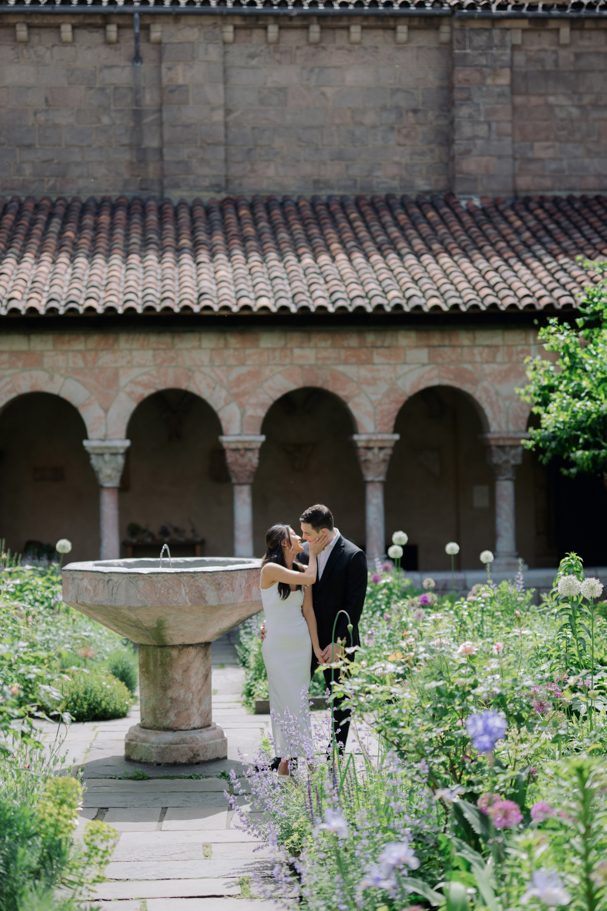 Jennifer & John. Engagement Photoshoot at The Cloisters, Fort Tryon Park