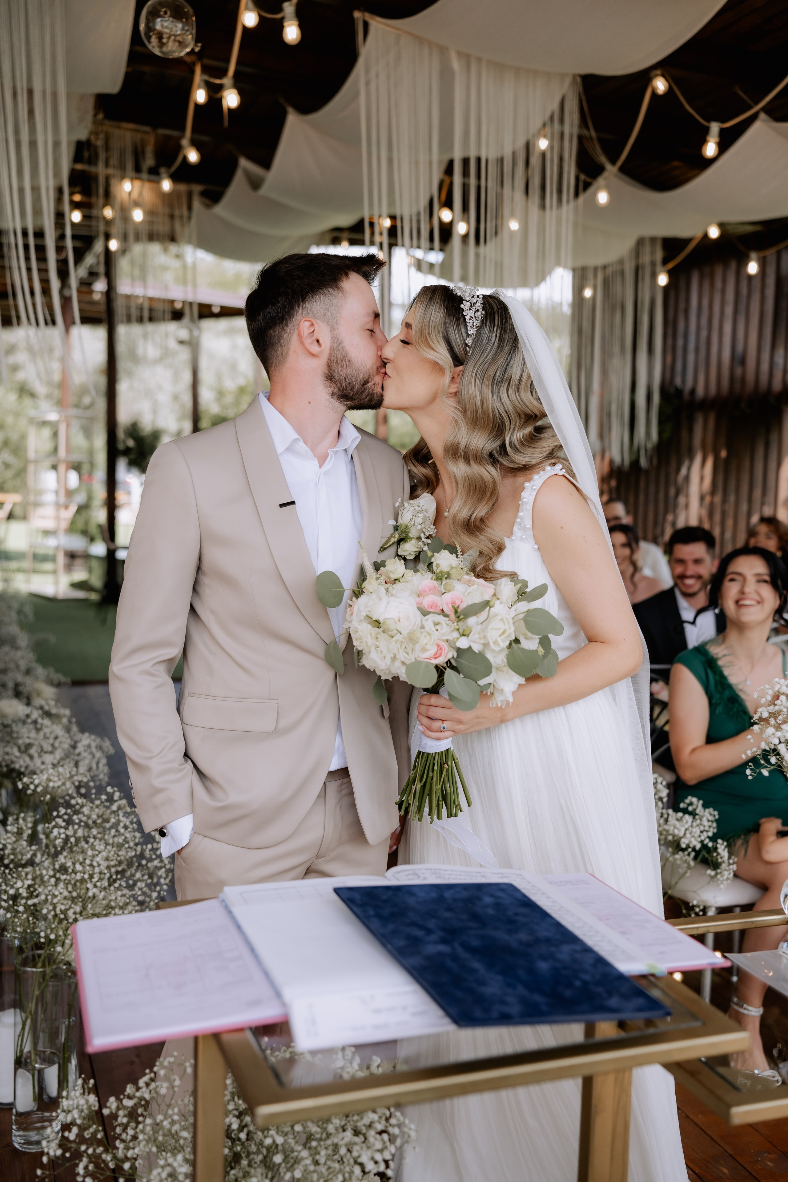 Madalina + Cosmin | Wedding day. Proud Vision Weddings | Wedding Photography & Film — Servicii profesionale Foto Video Nunta Iasi