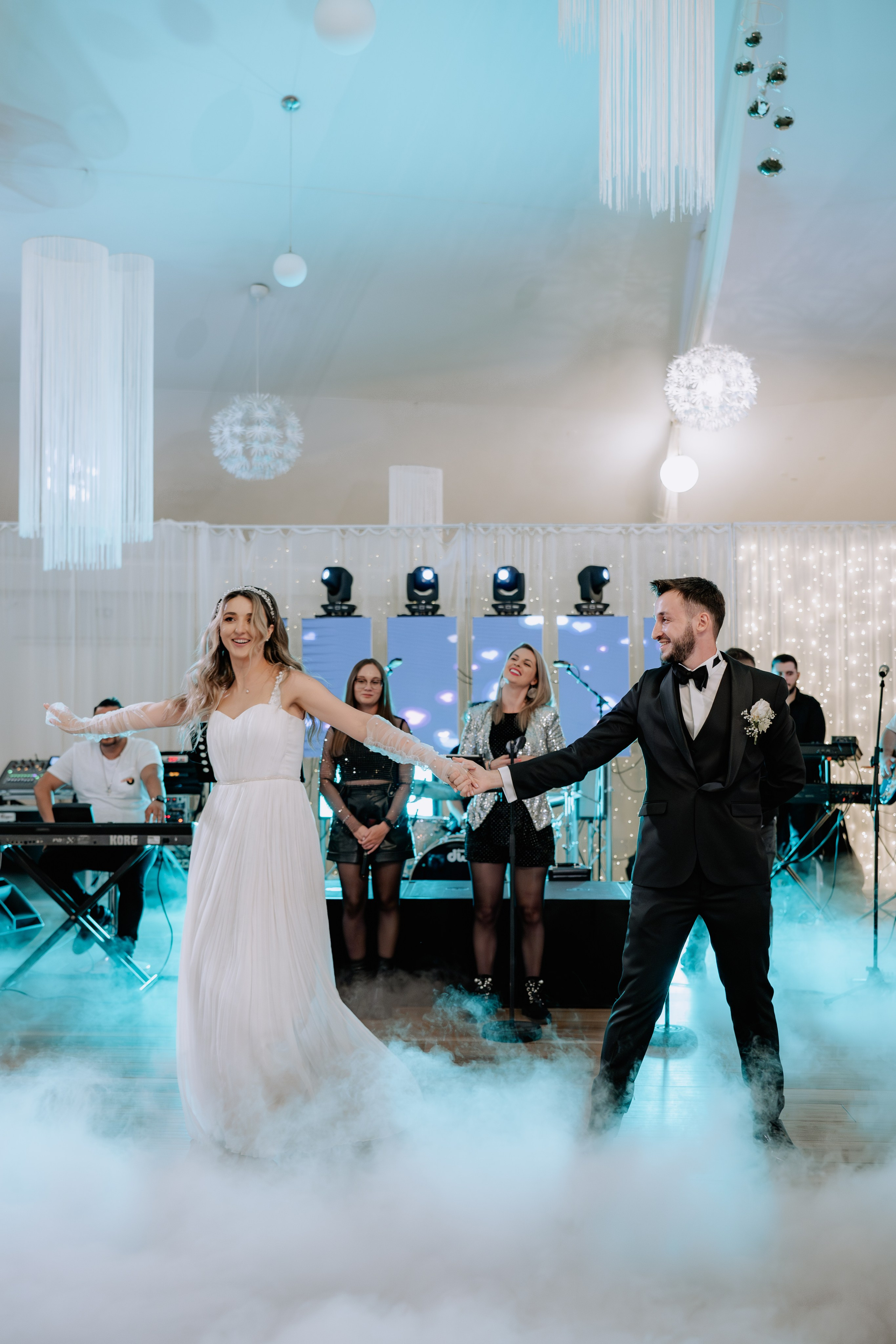 Madalina + Cosmin | Wedding day. Proud Vision Weddings | Wedding Photography & Film — Servicii profesionale Foto Video Nunta Iasi