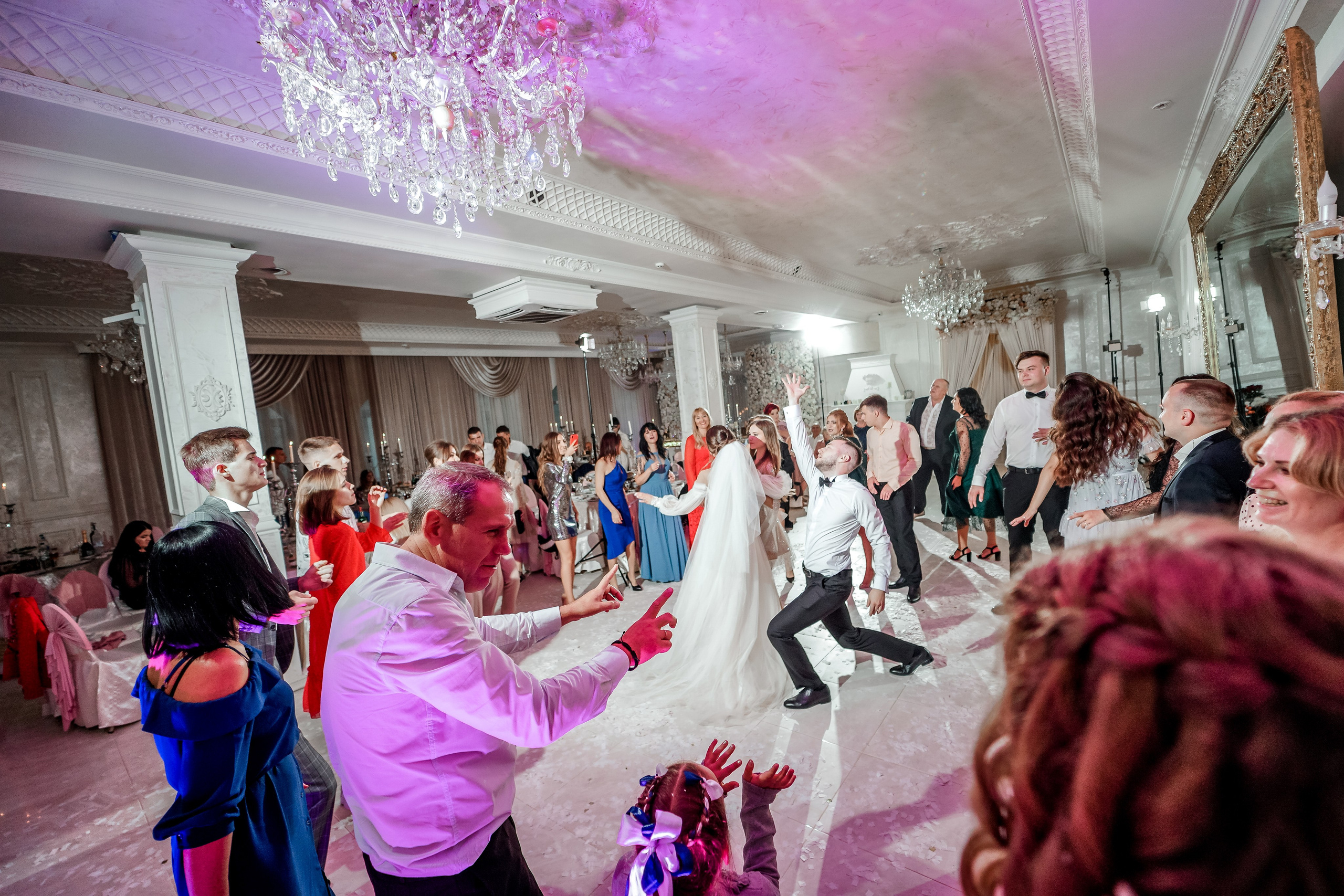 Die Feier. Hochzeits- und Reportagefotograf für München, Regensburg, Deutschland RED LINE Media