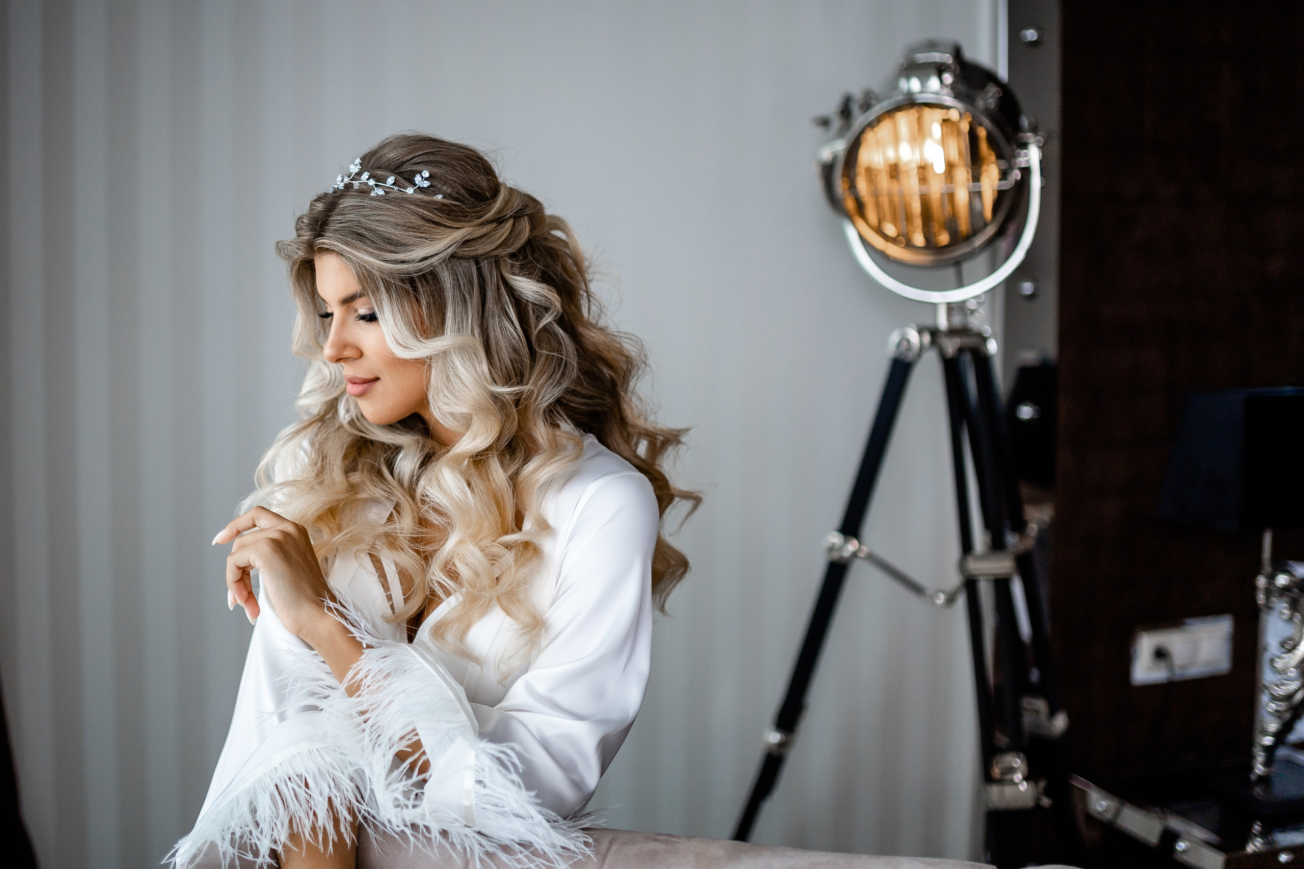 DER SCHÖNSTE HOCHZEITSTAG. Hochzeits- und Reportagefotograf für München, Regensburg, Deutschland RED LINE Media