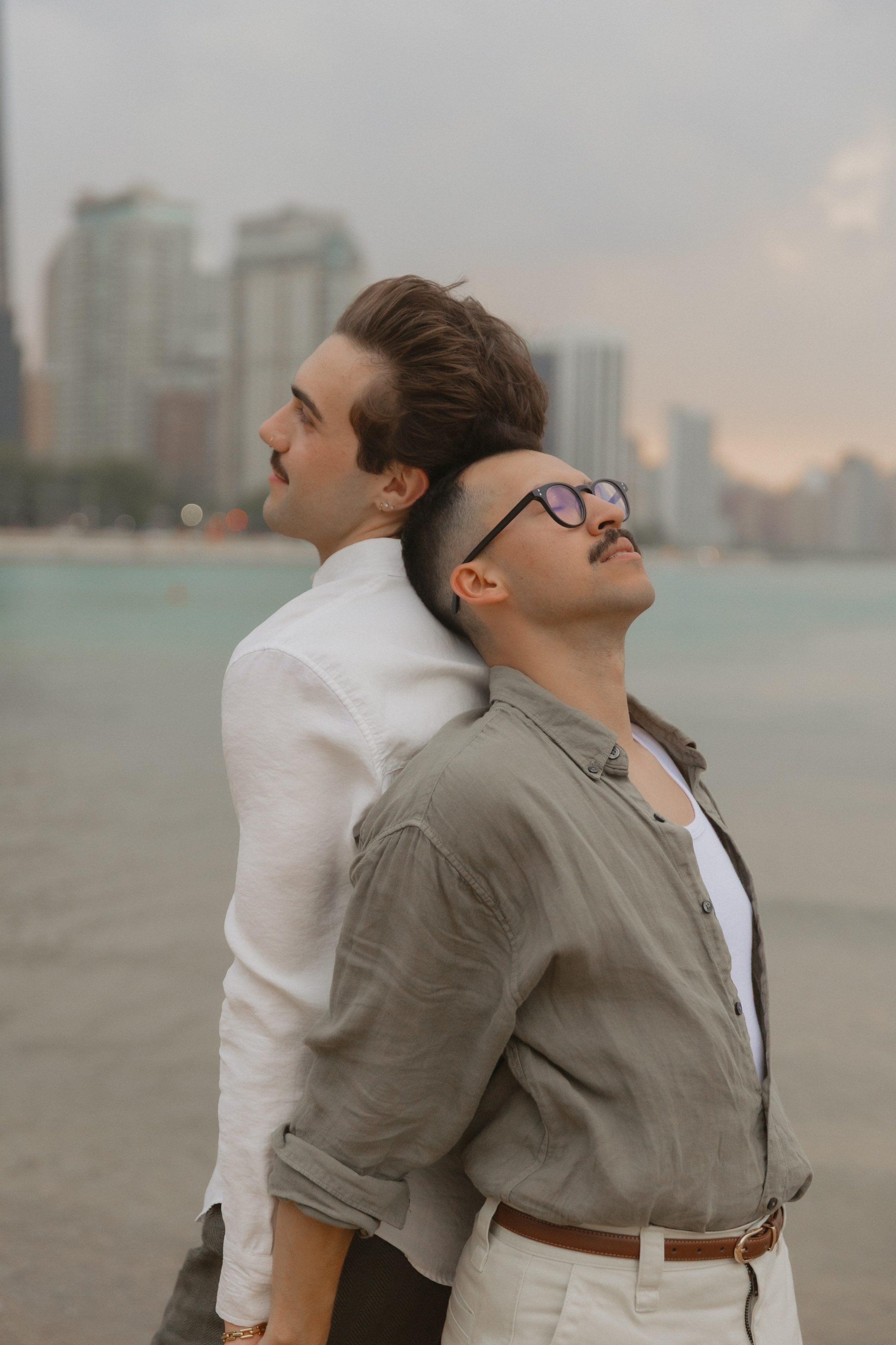 Neil&Alex. Couple photographer in Chicago