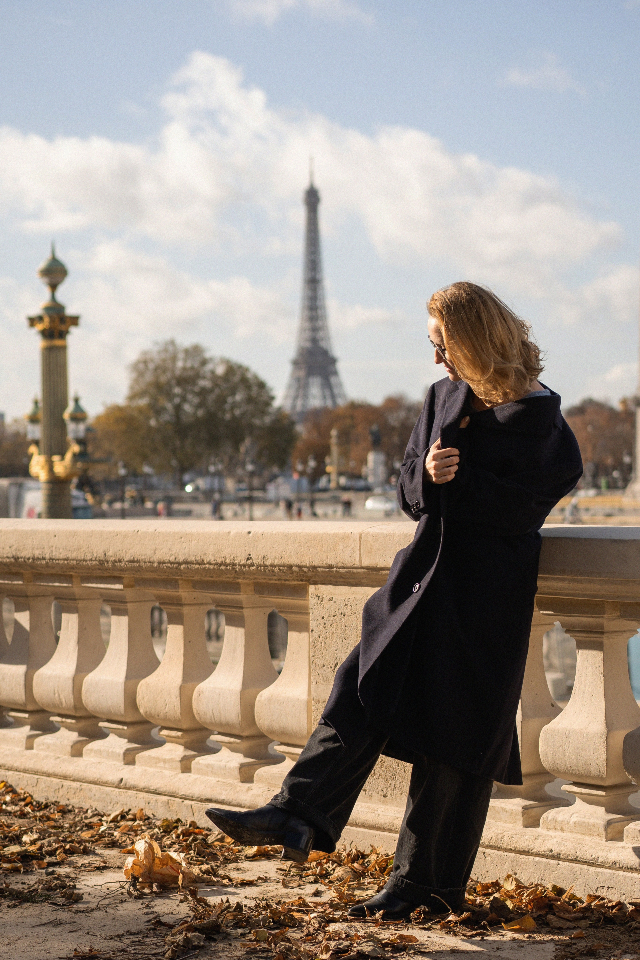 Золотой час. Портрет на Place de la Concorde. Ksenia Marchand/ Lifestyle фотограф в Париже