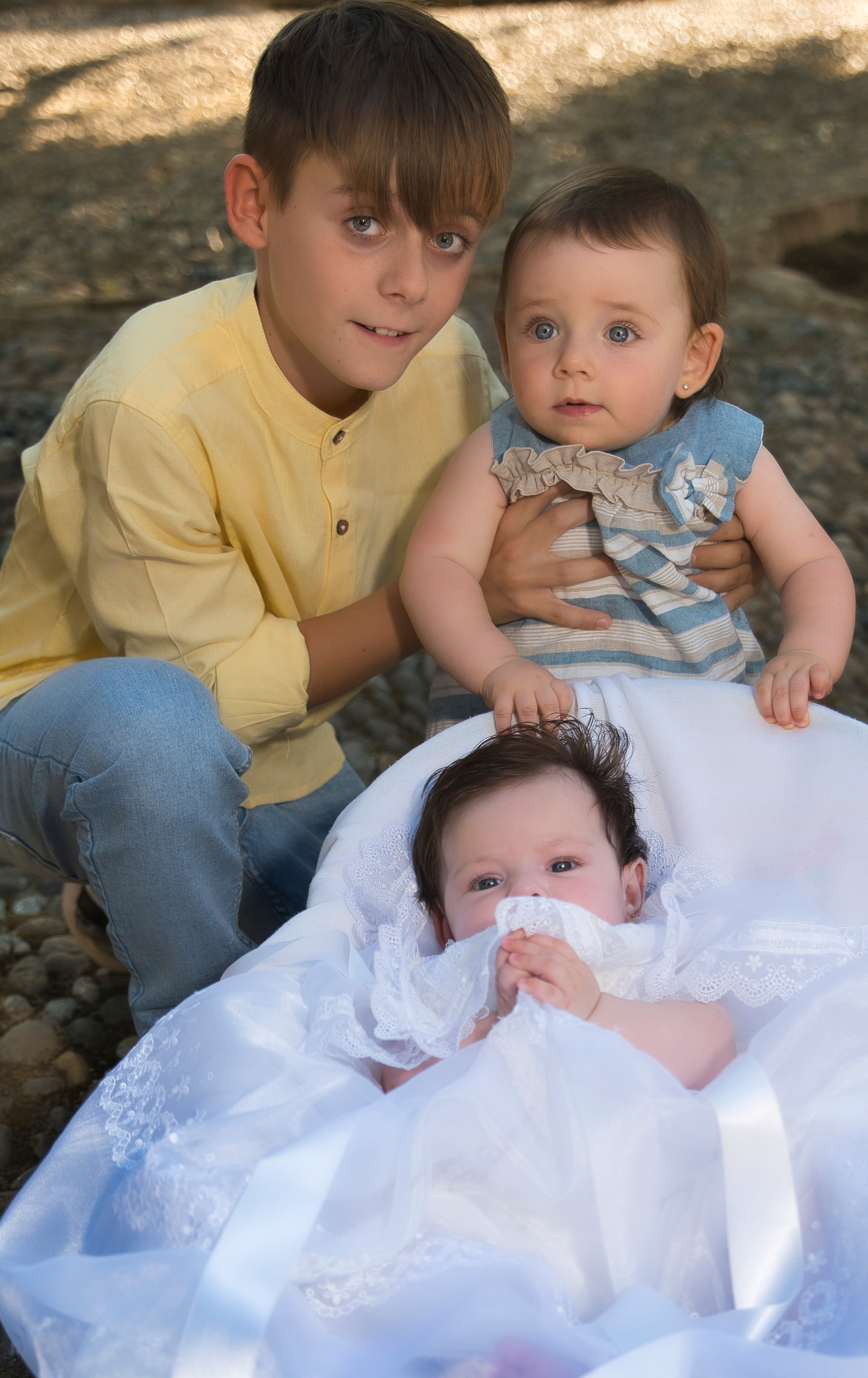 Fotografía de familia en Córdoba. Sesiones naturales y llenas de emoción. Fotógrafo y videógrafo en Córdoba (España)