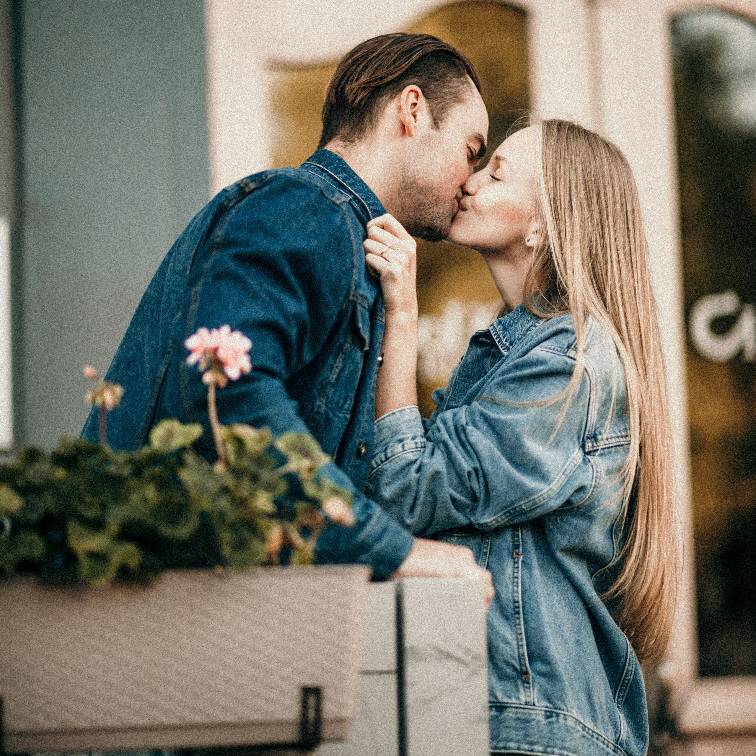 Лавстори в Риге. Свадебный и семейный фотограф в Риге Игорь Давидович