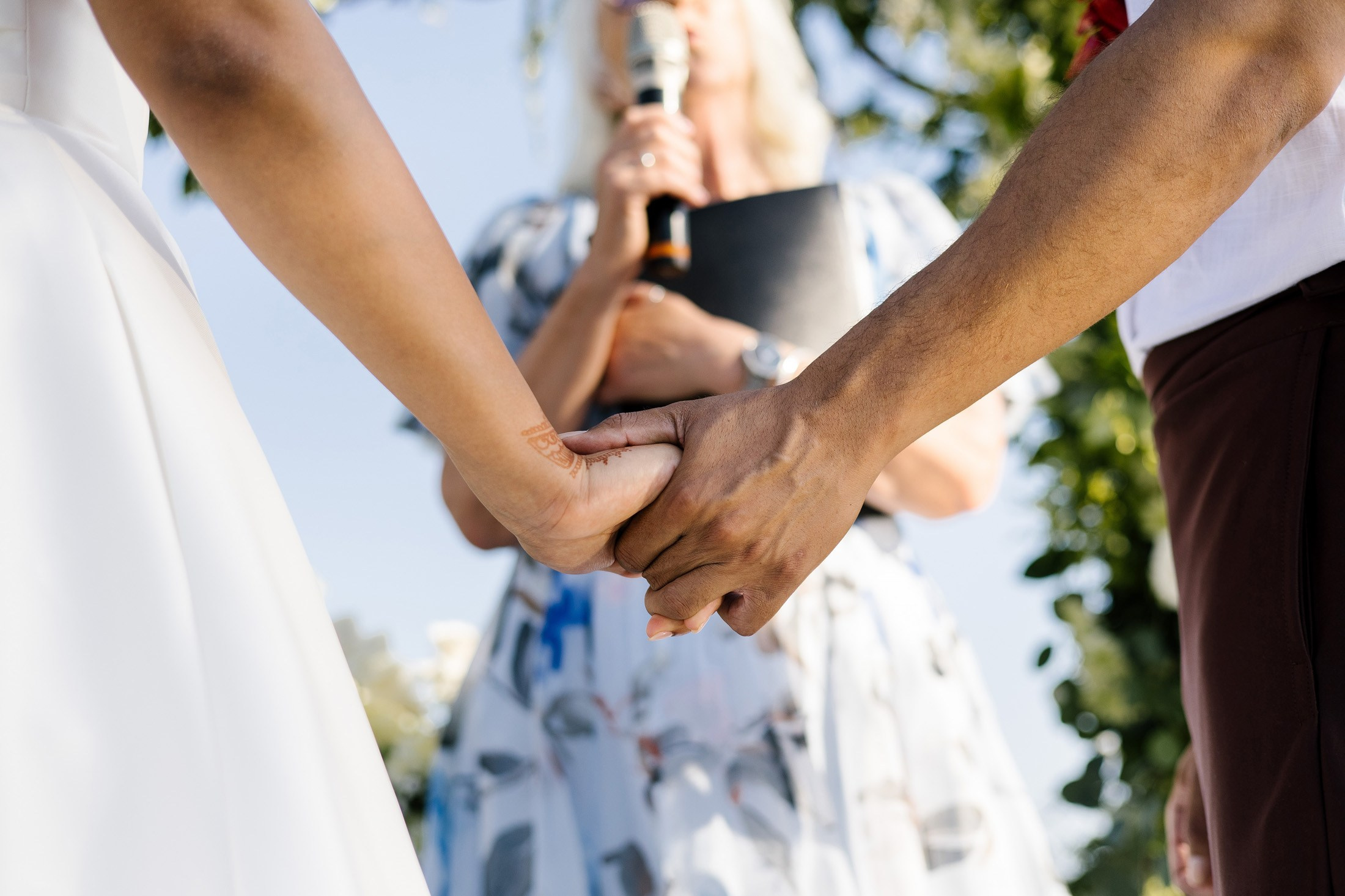 Big funny wedding with guests in paradise Bali island. Get.it.feel — Aesthetic Photography and Videography