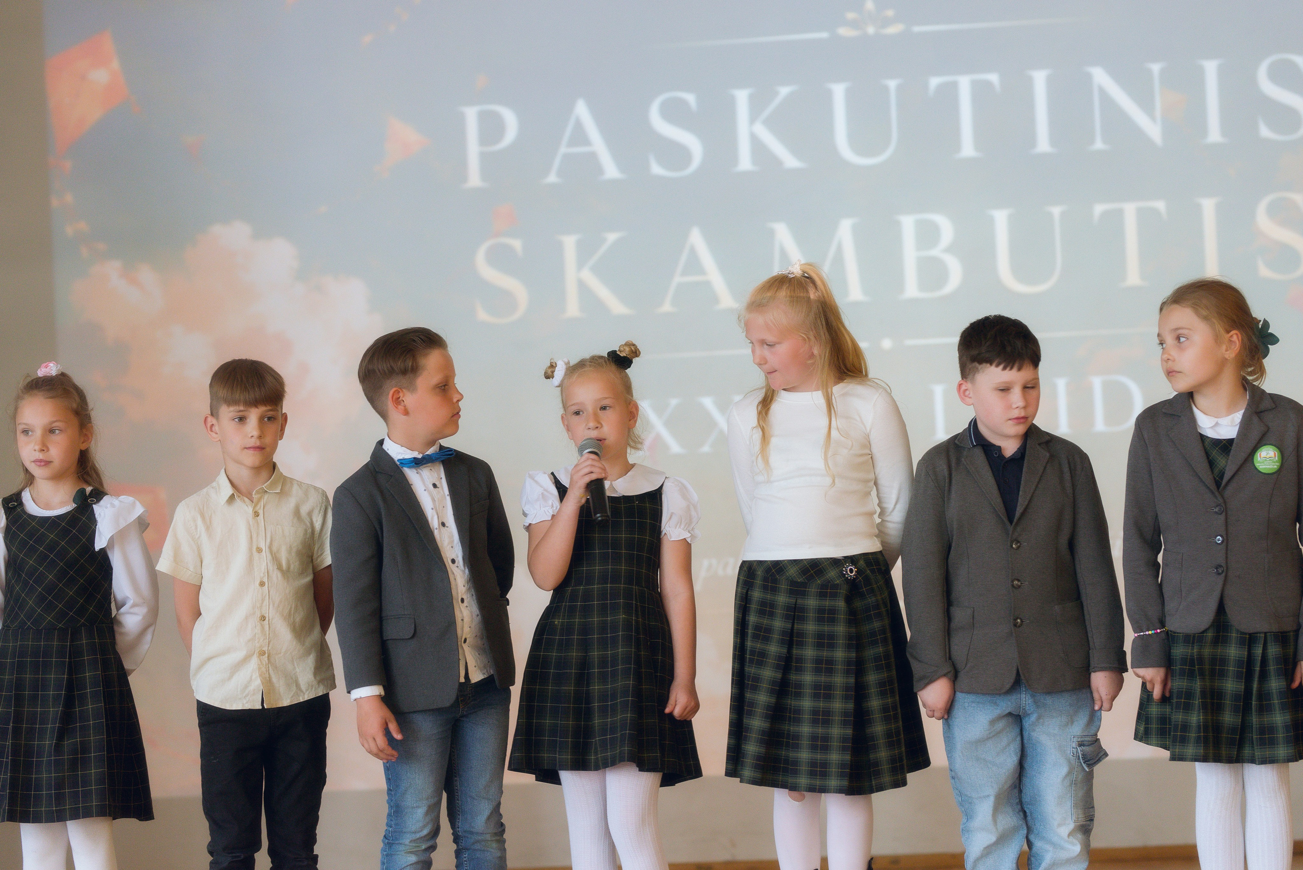 Paskutinis skambutis Joniškėlyje. Vestuvių fotografė Santa Jonuškė | Šiaulių apskritis, Panevėžio apskritis ir visa Lietuva