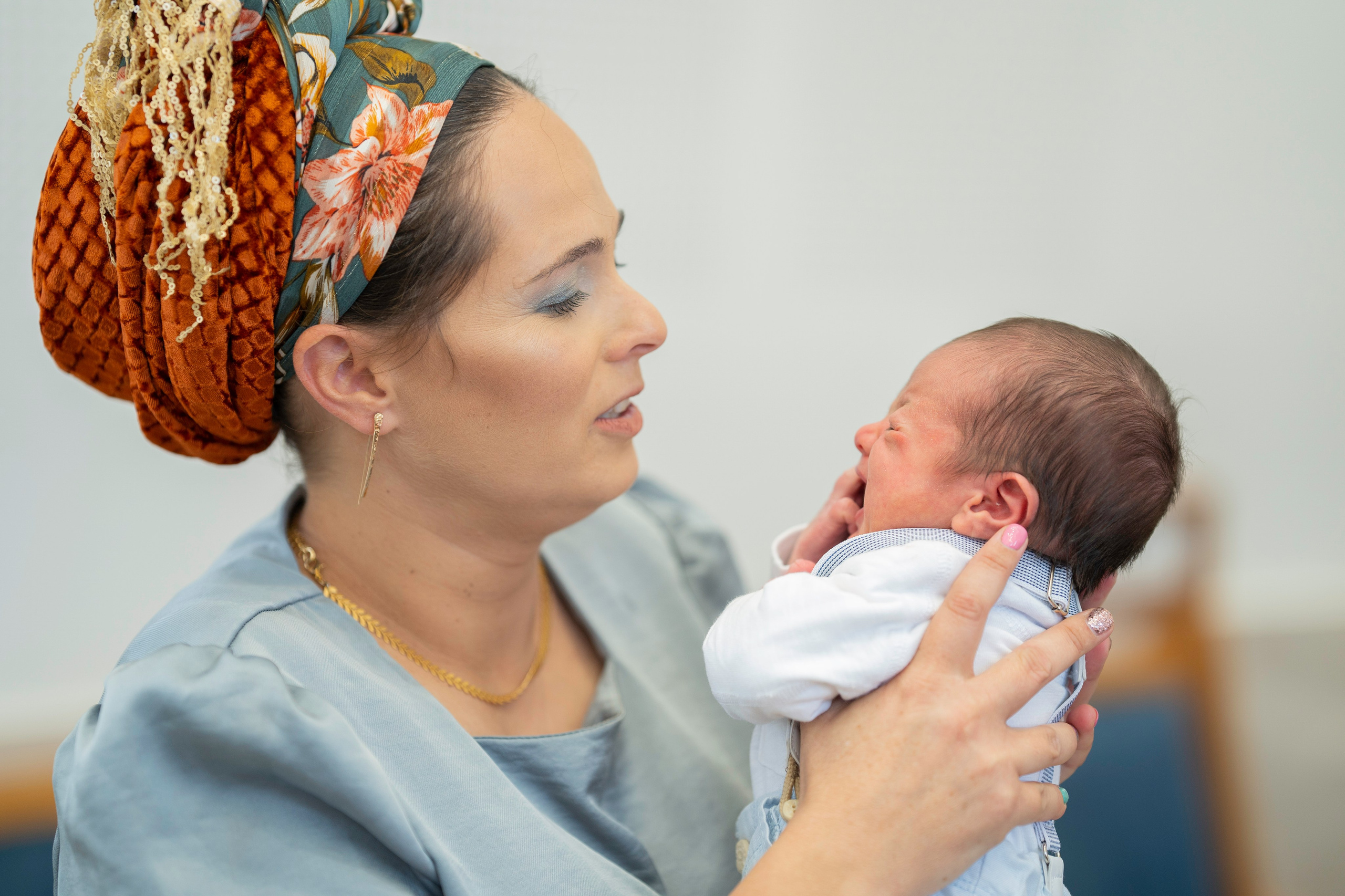 הברית של יוסף וחנה. יוסף מזרחי צילום חתונה, ברית וזוגיות. צלם מקצועי שאוהב להוציא אתכם הכי יפים ברגעים הכי מרגשים