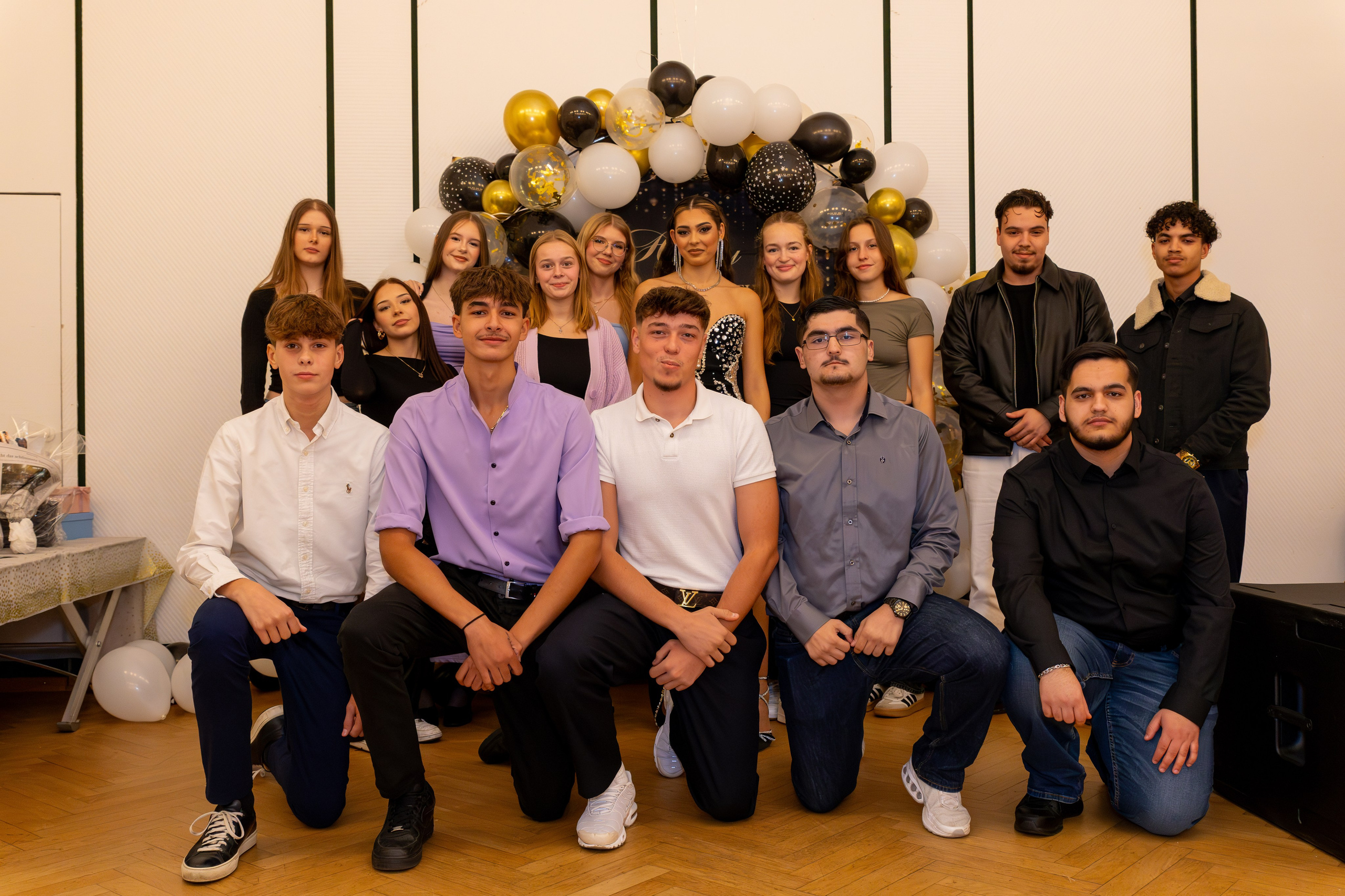 Denisa 18 Ani Majorat