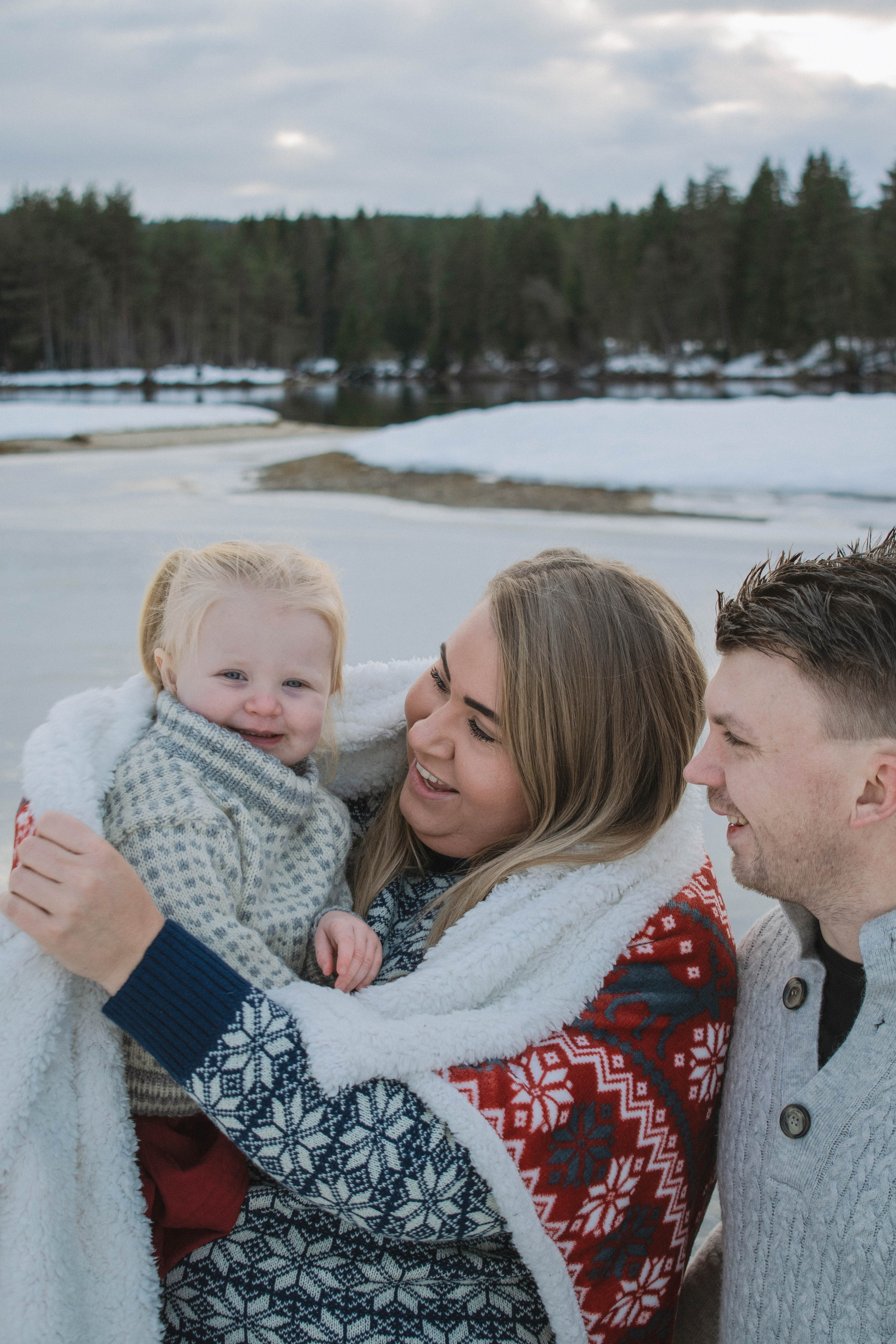 Family shooting dec 2023. Photographer Svitlana Boinehri