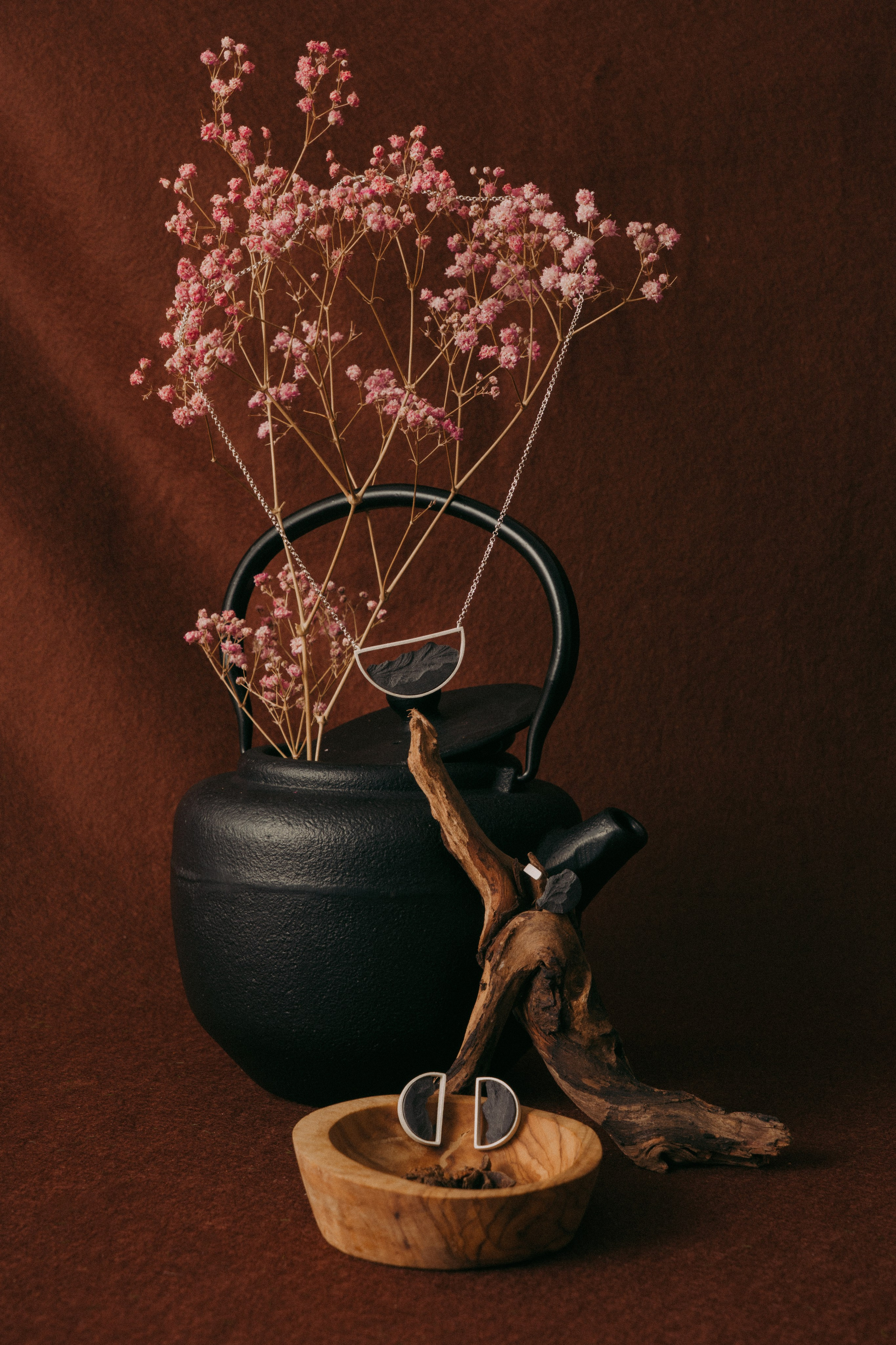 Joyería Lifestyle Barcelona: Fotografía de Marca DSNU. Creador de contenido visual en Barcelona | Dima Kit