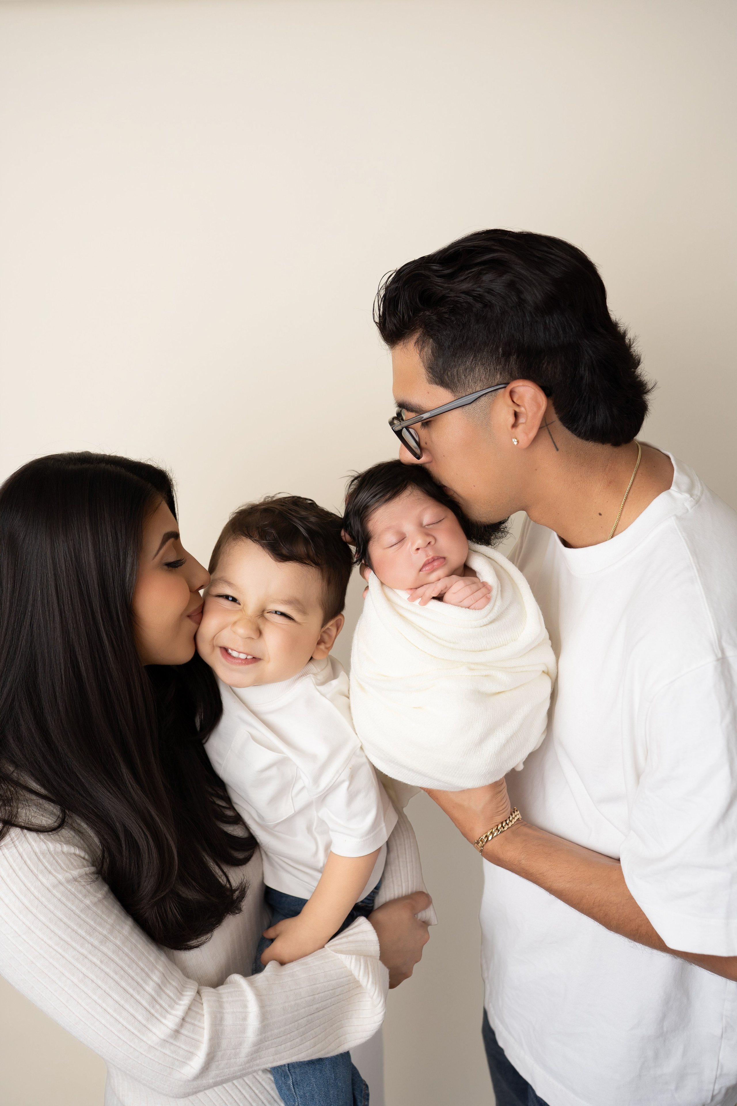 Newborn+Family. Maternity, family and newborn photography in San Francisco Bay Area