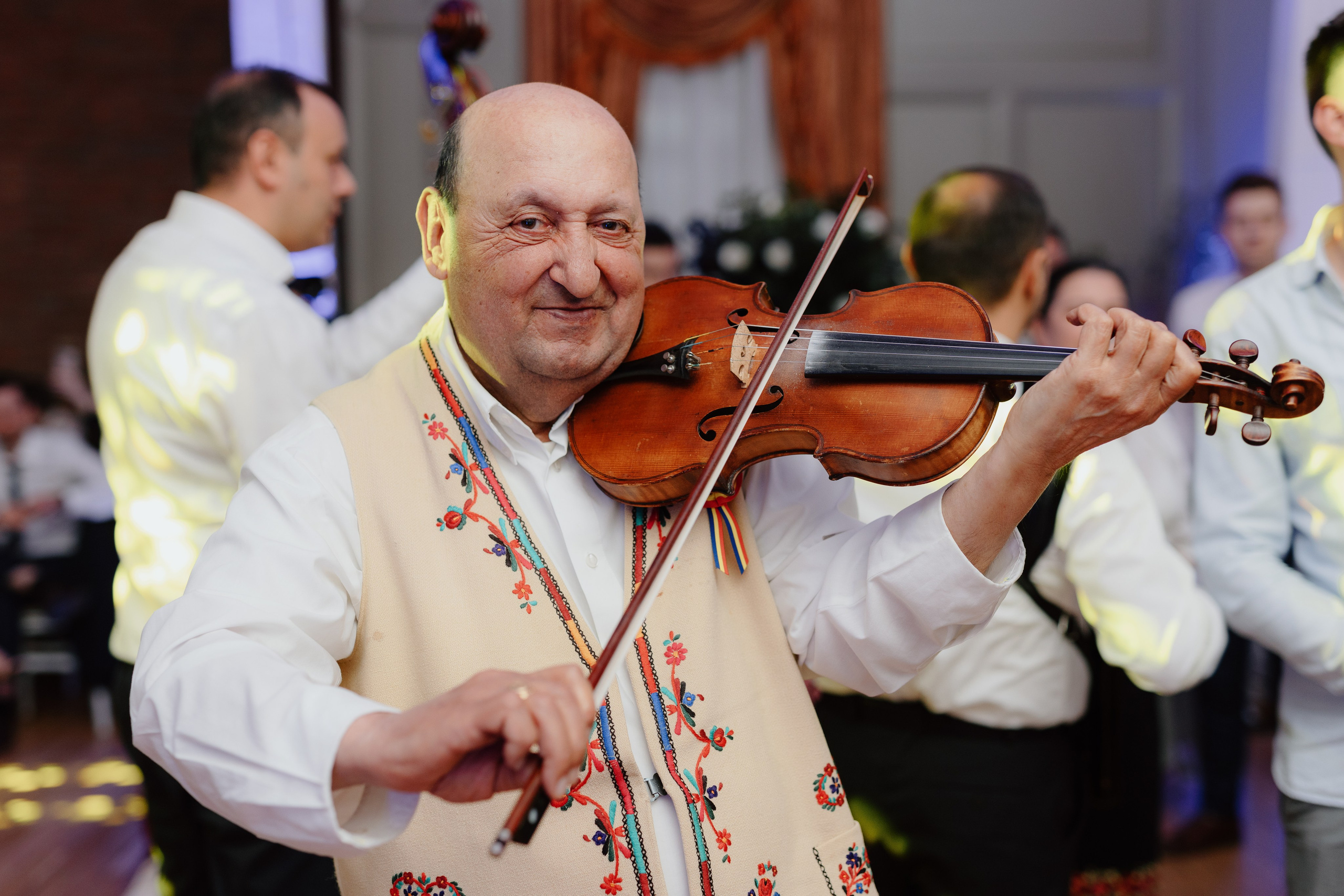 Nicoleta & Lucian. Main