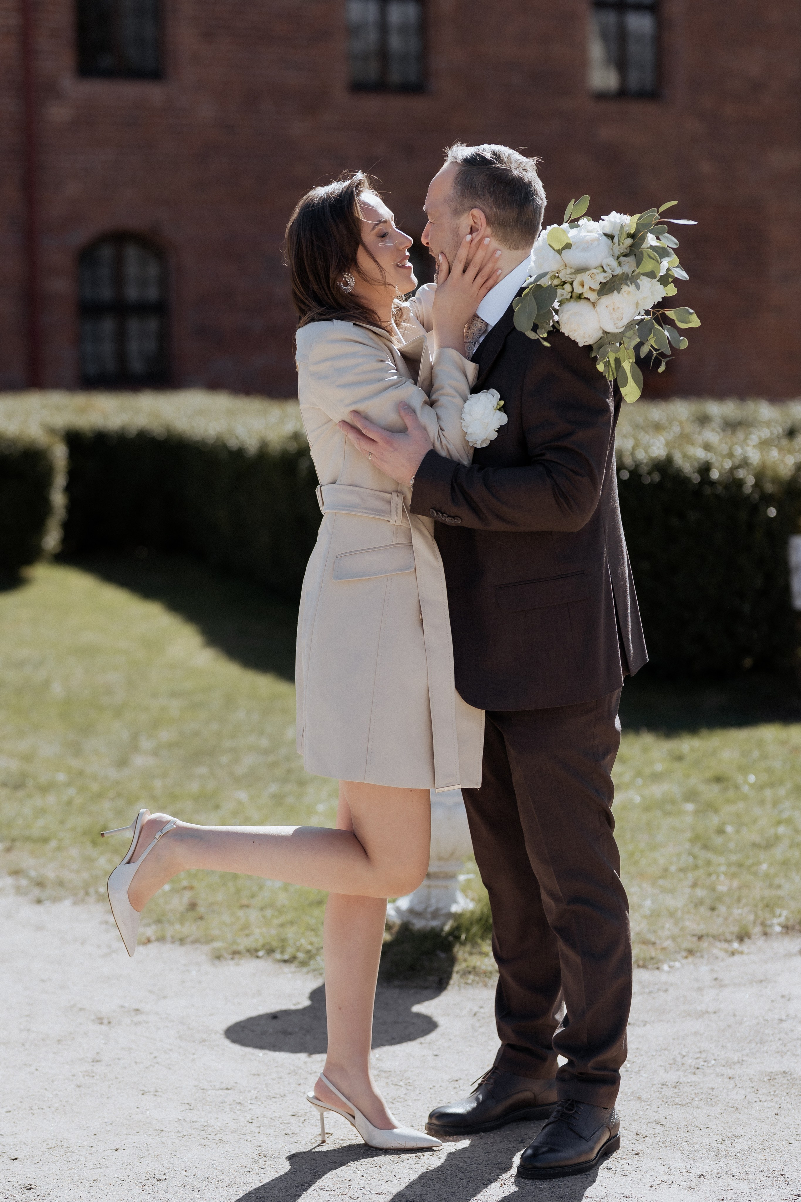 Monika ir Vytautas — miestu alsuojanti trumpa jaunųjų fotosesija Kaune